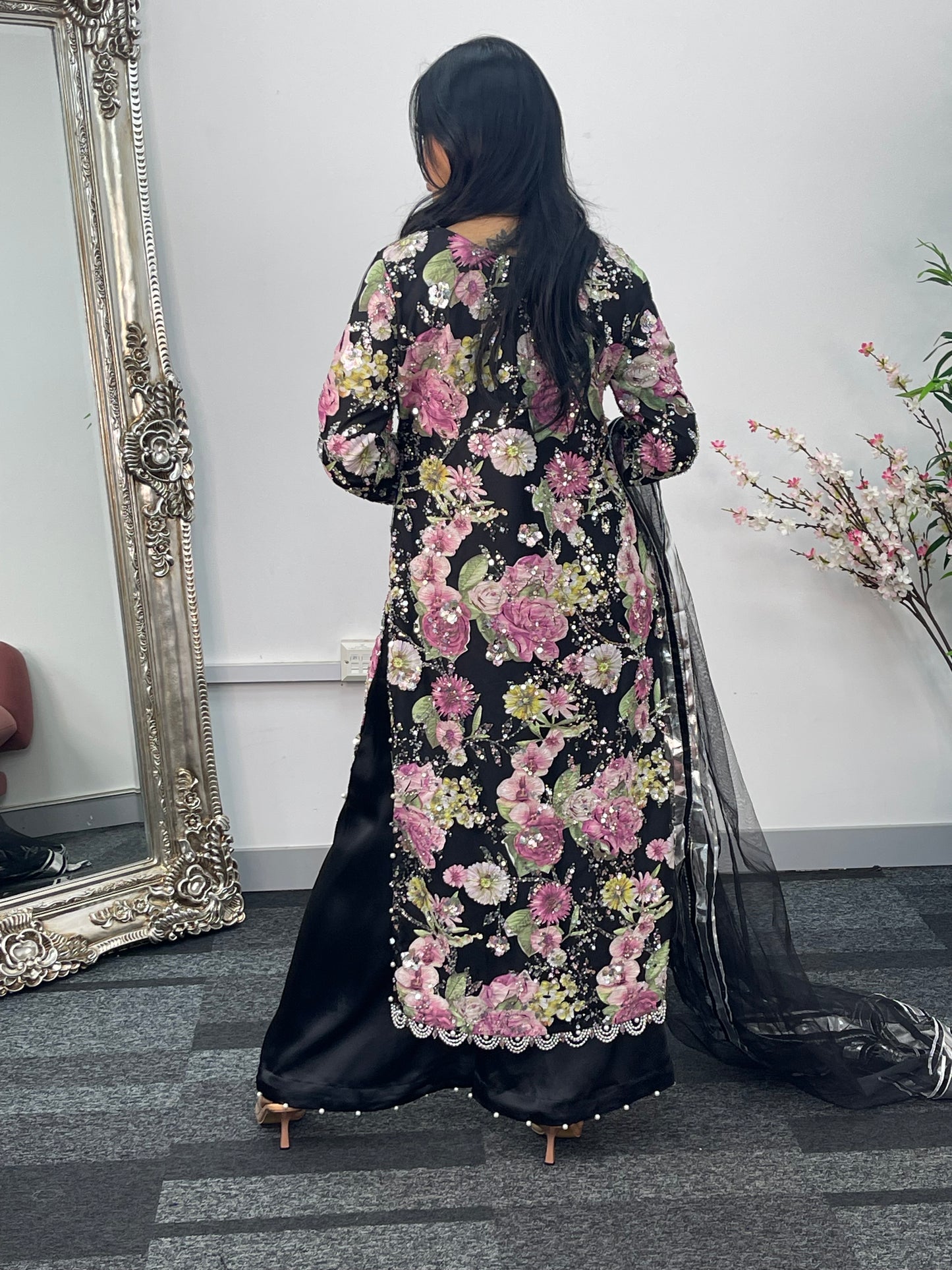 Kareena - Cut Dana Net- Black - Karina