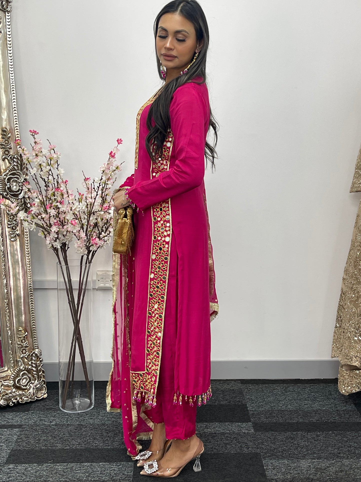 (Preorder 4 weeks) Jhilmil - Mirror Hot Pink