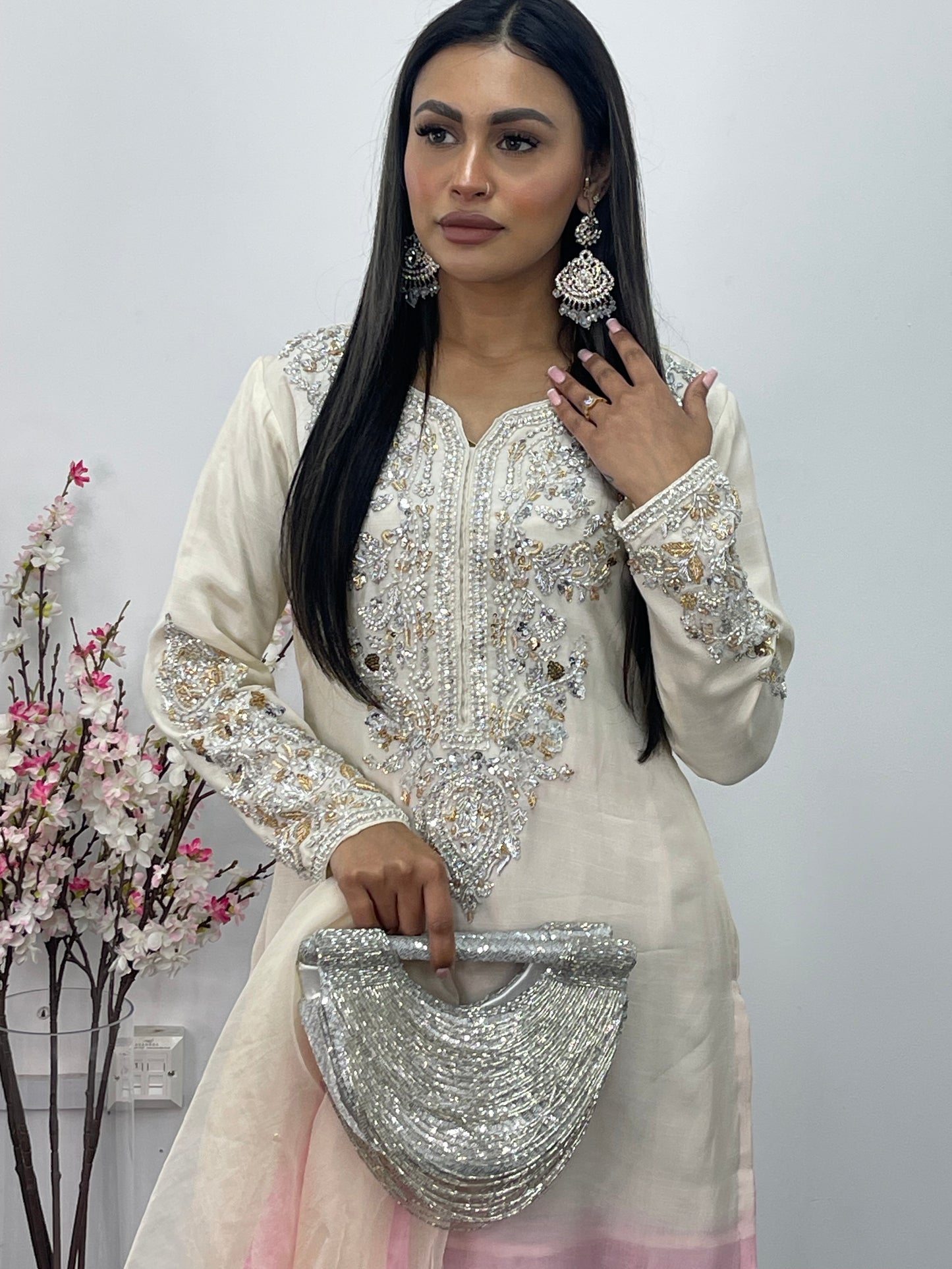 (Pre Order 3/4 Weeks)“Gulaabi” Luxury Outfit - Ombre Pink & Ivory