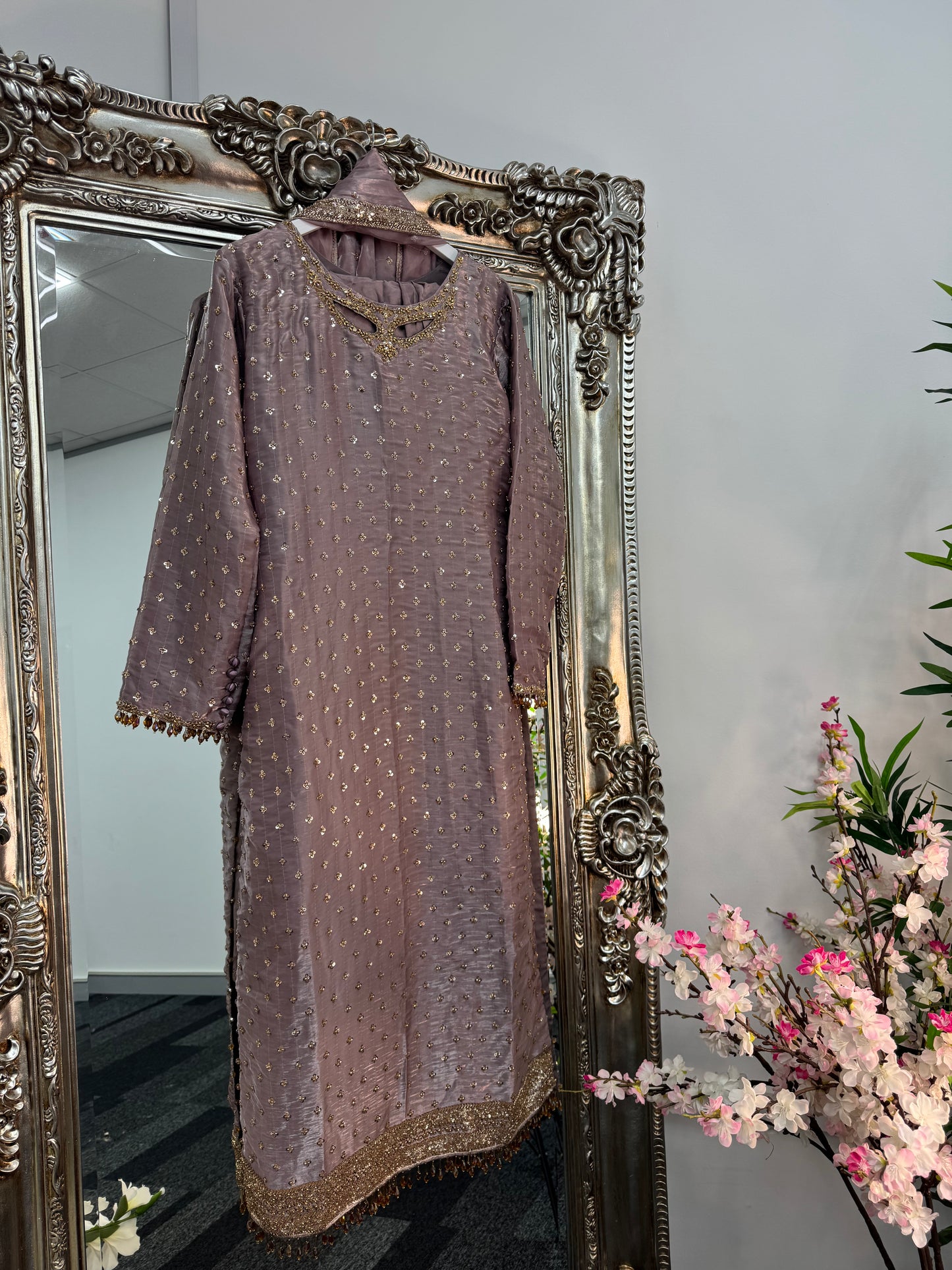 Parwana - Pink