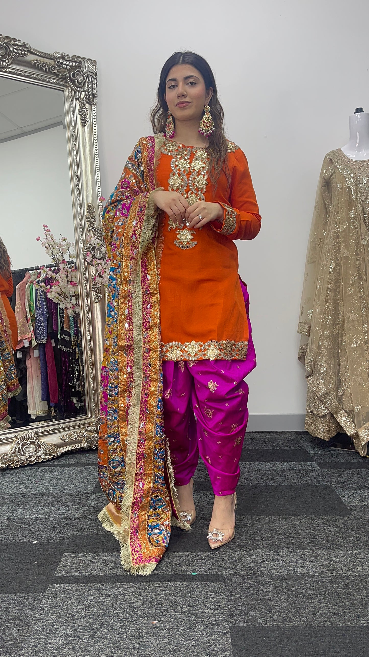 Dhoti Sheesha - Punjabi Shalwar Suit - S