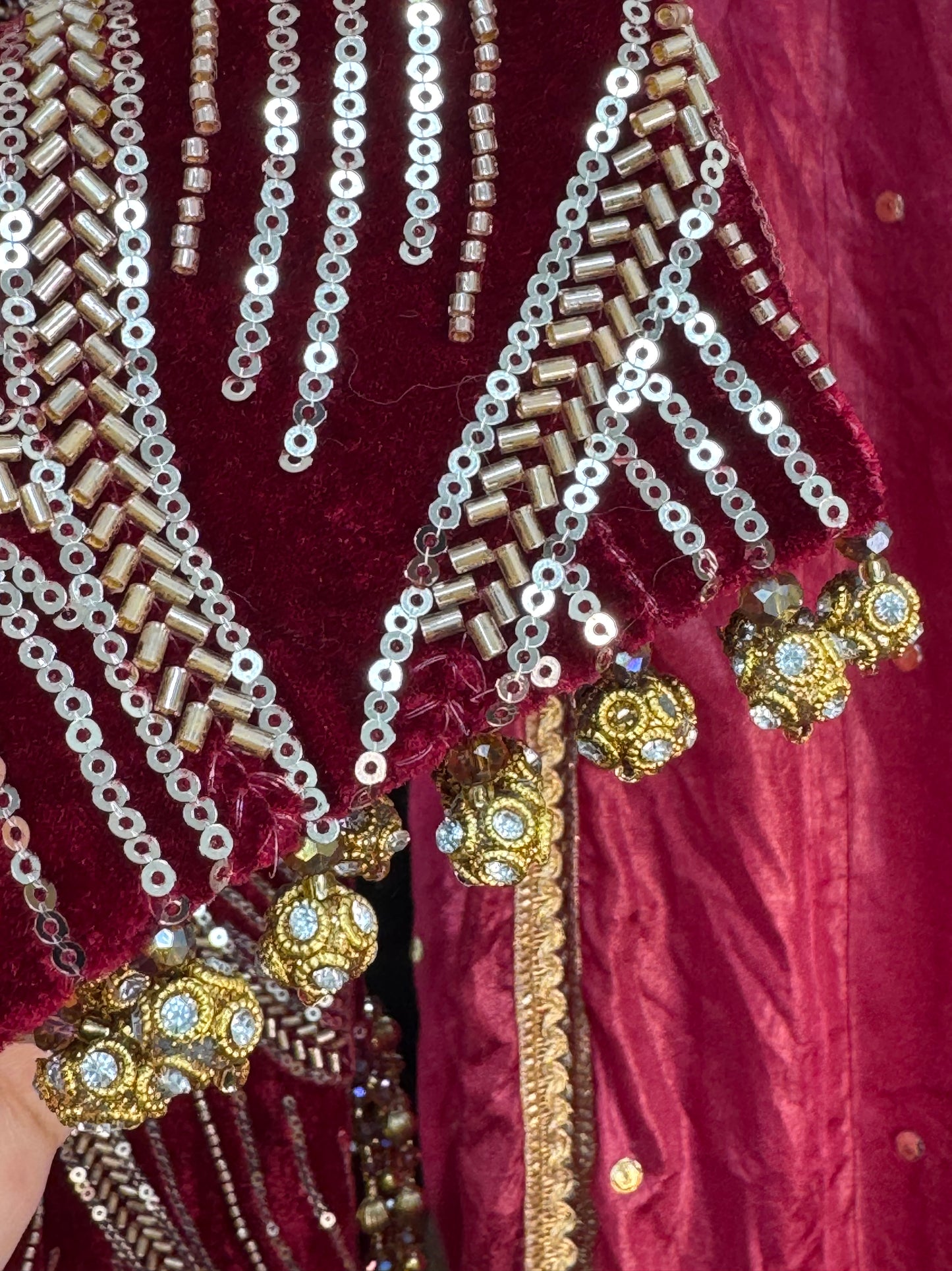 Pia - Cutdana Velvet - Maroon