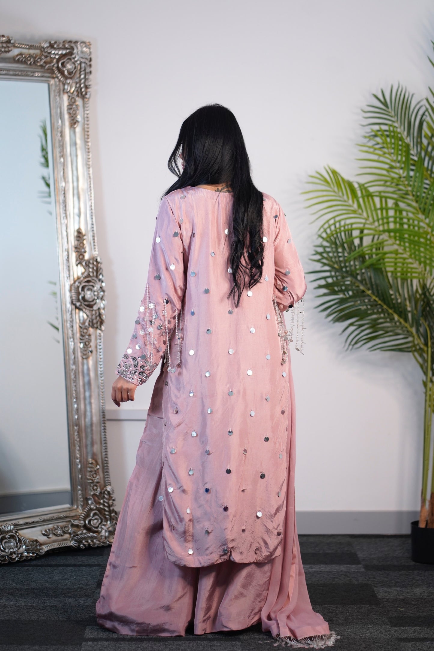 Afshan - Pink