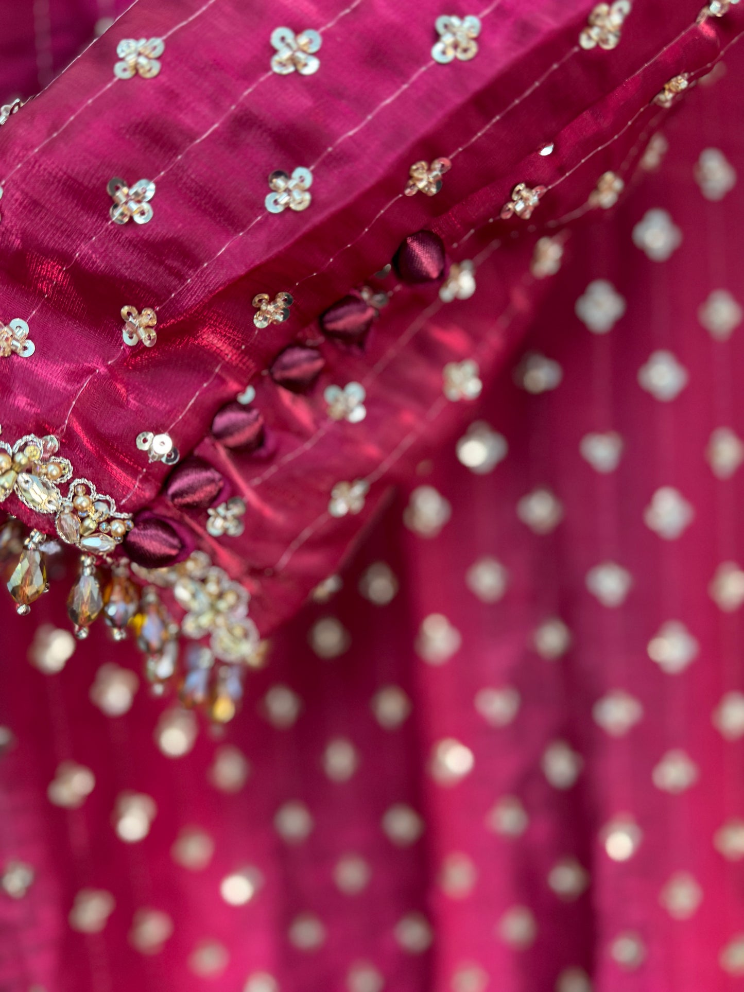 Parwana - red - maroon