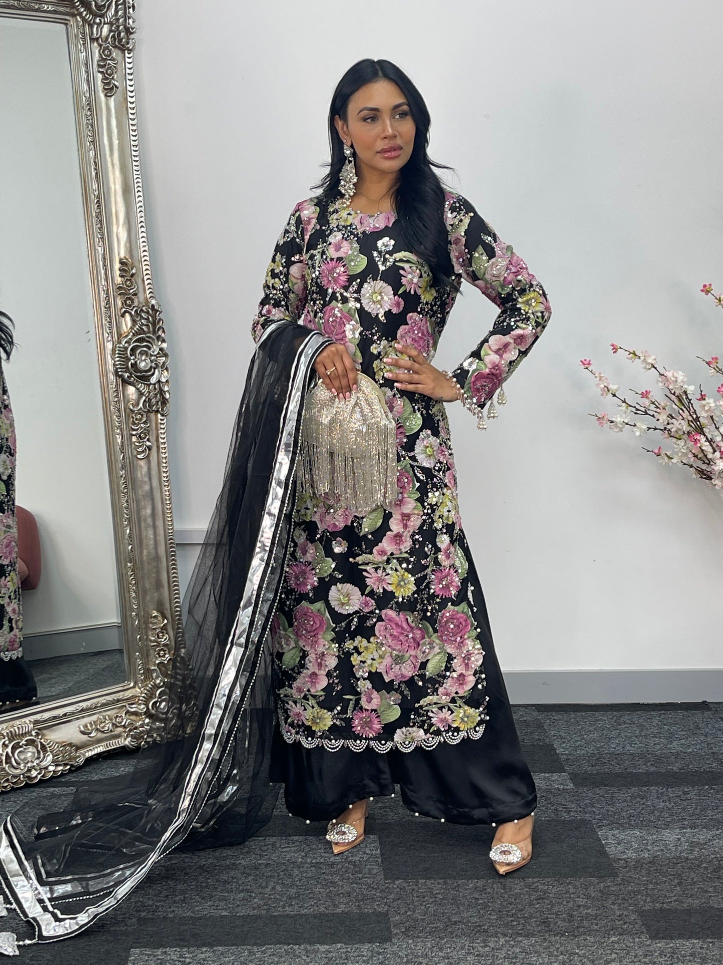 Kareena - Cut Dana Net- Black - Karina