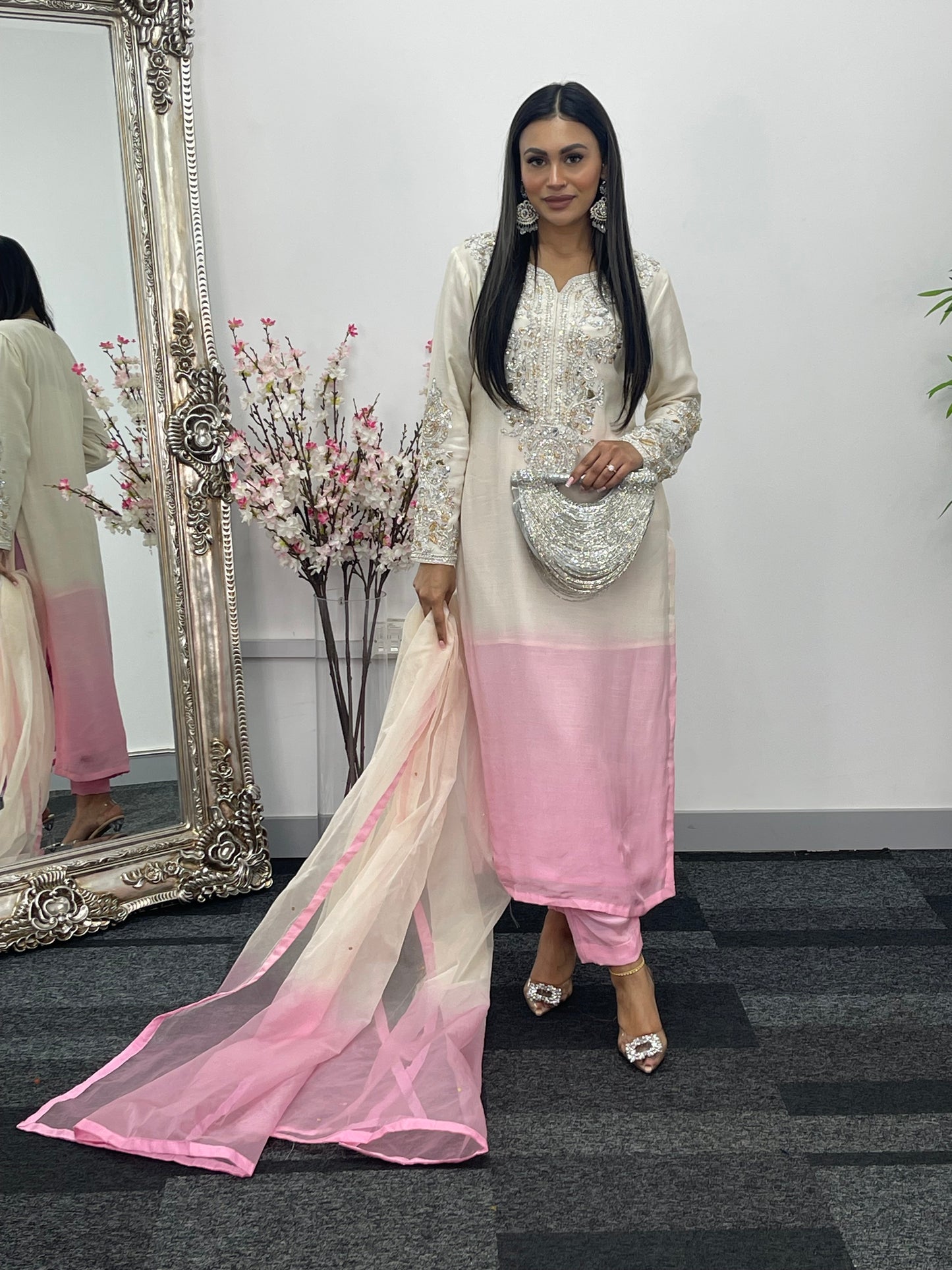 (Pre Order 3/4 Weeks)“Gulaabi” Luxury Outfit - Ombre Pink & Ivory