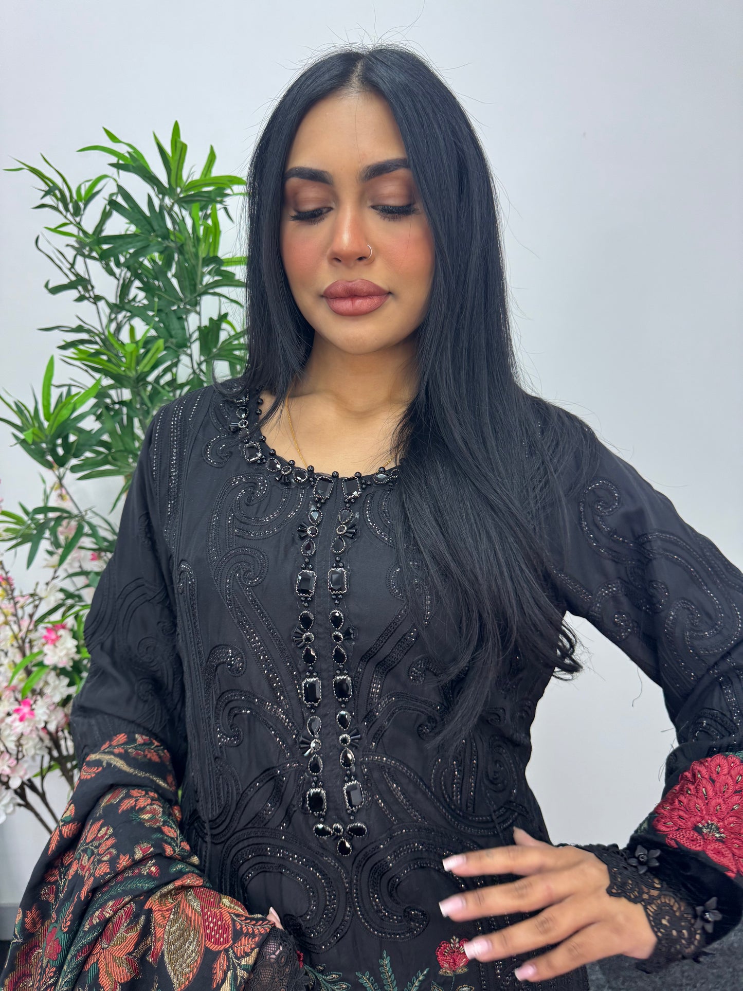 Maria B Luxury Velvet - Black Red