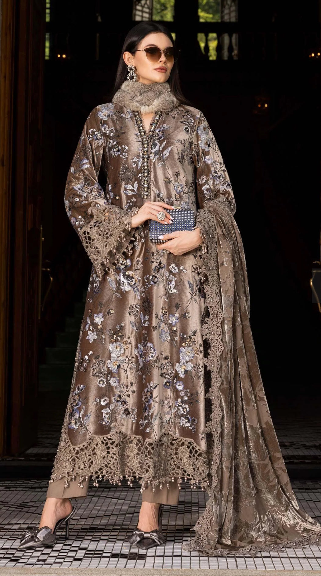 Maria B Luxury Velvet - Brown -D3