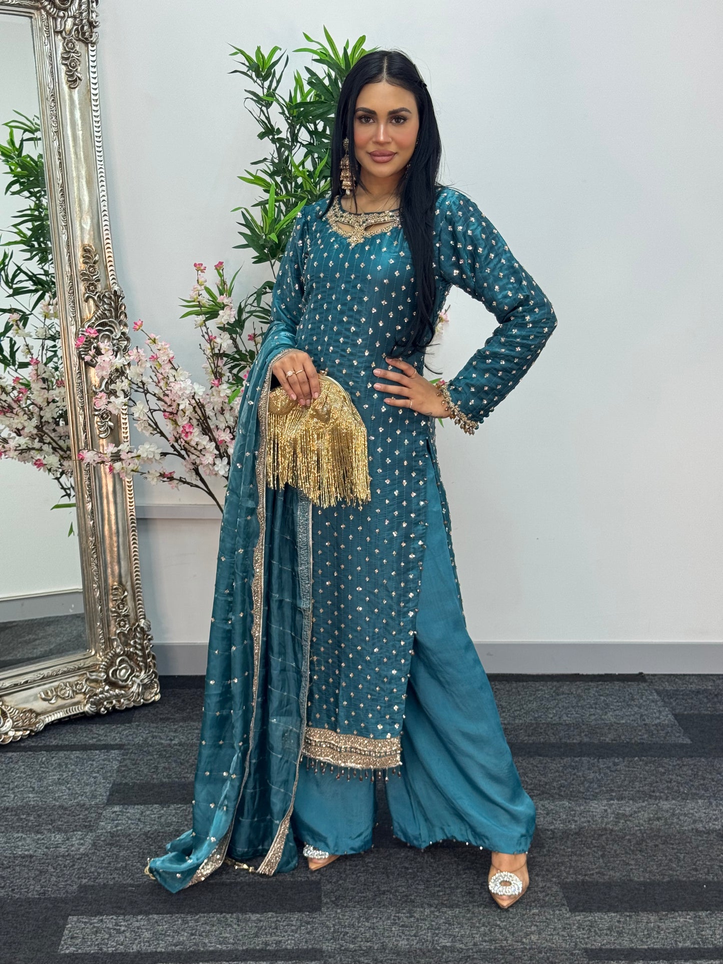 Parwana - teal
