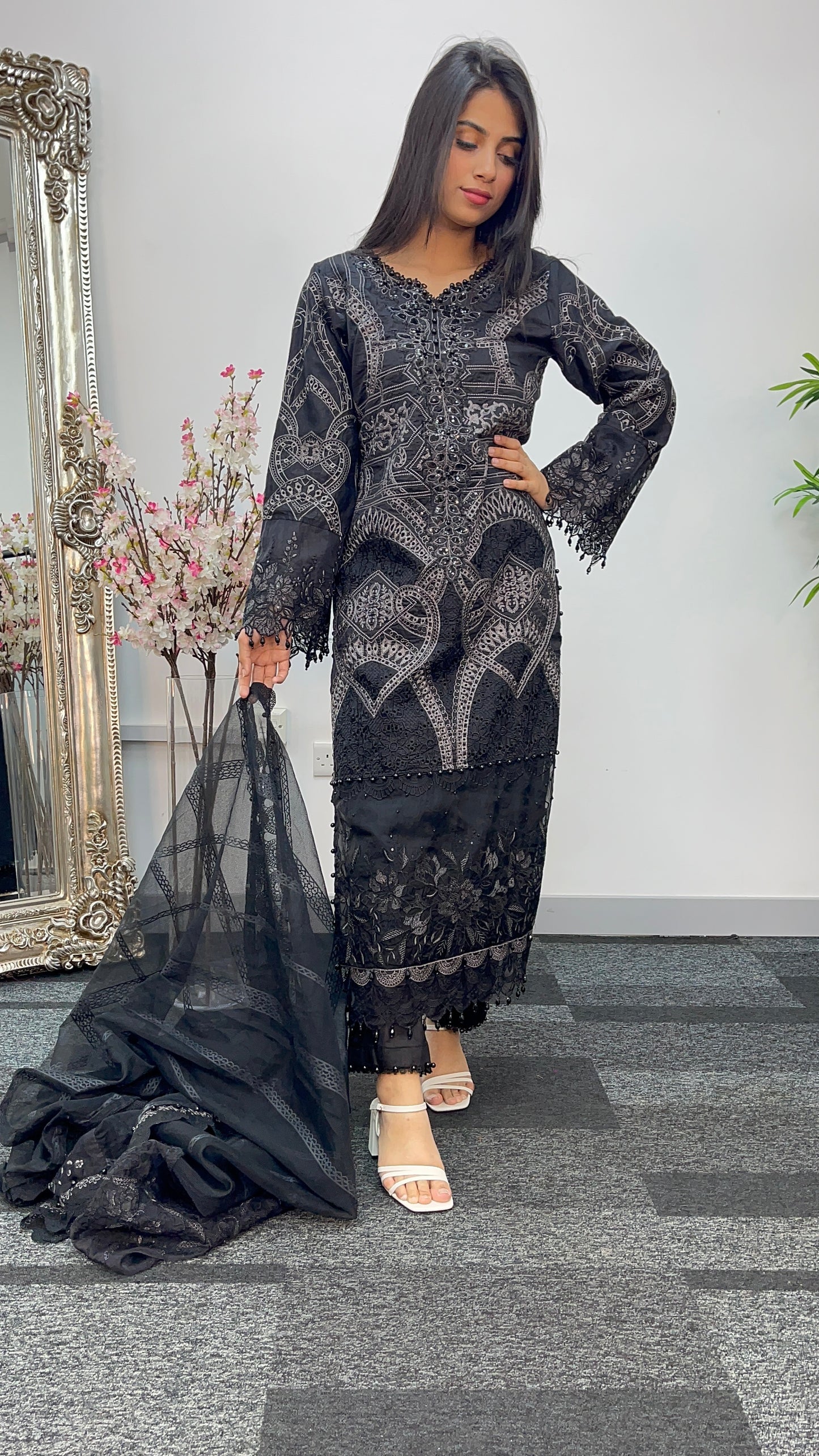 Maria B Inspired - Luxury Lawn 25 -