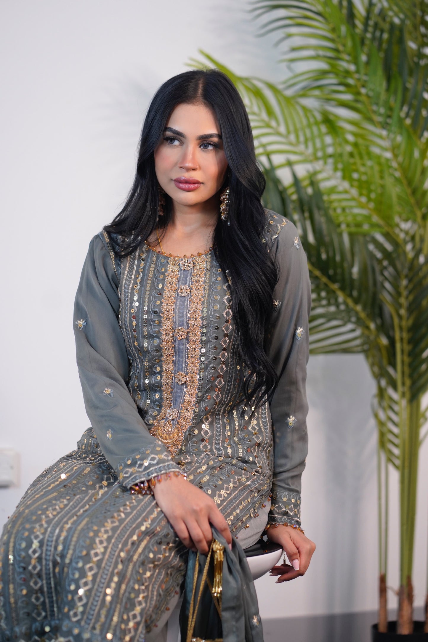 Noori - Cutdana - Gray