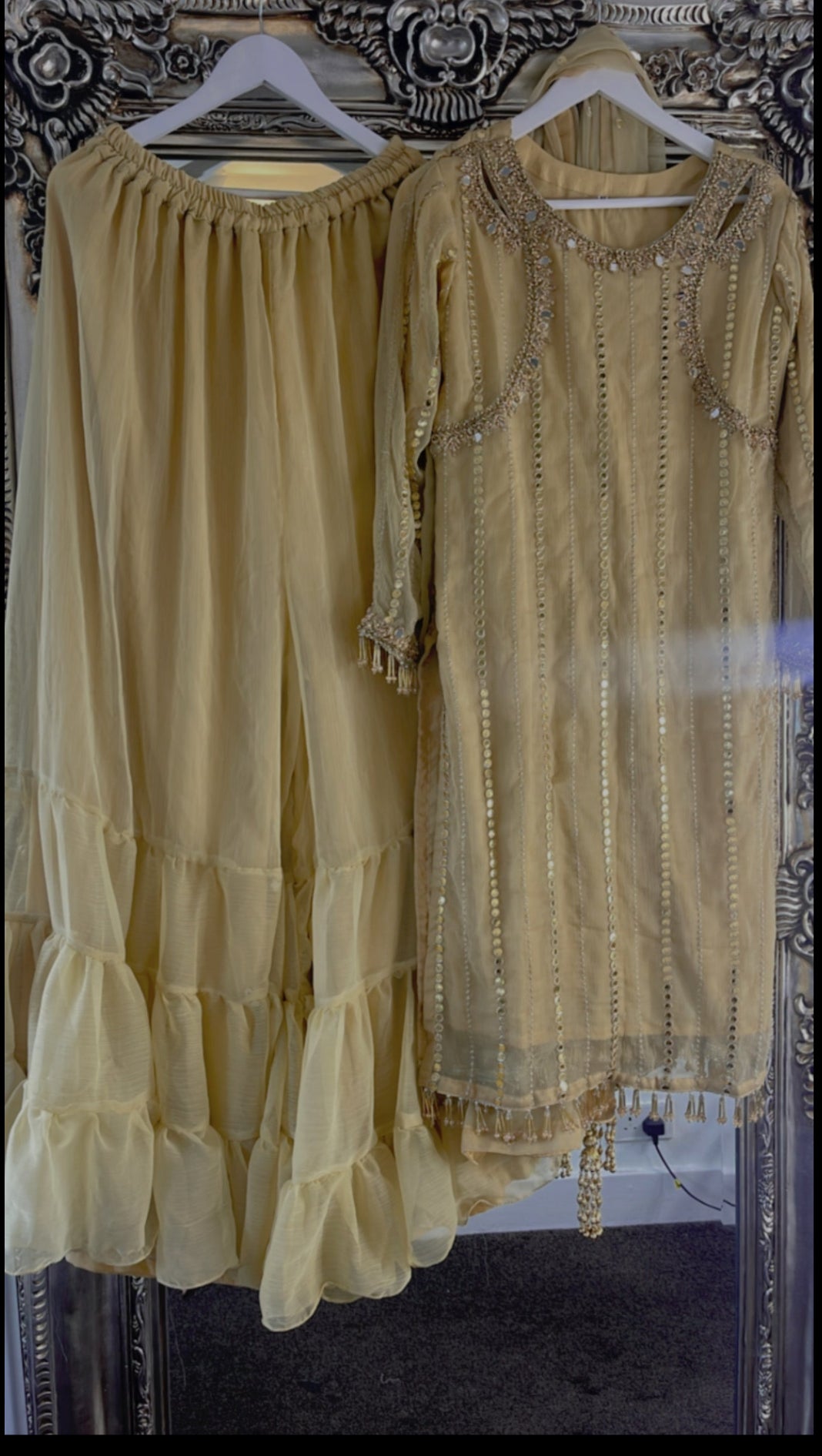 Farshi Garara Beige - Gold Farshee Garara - J