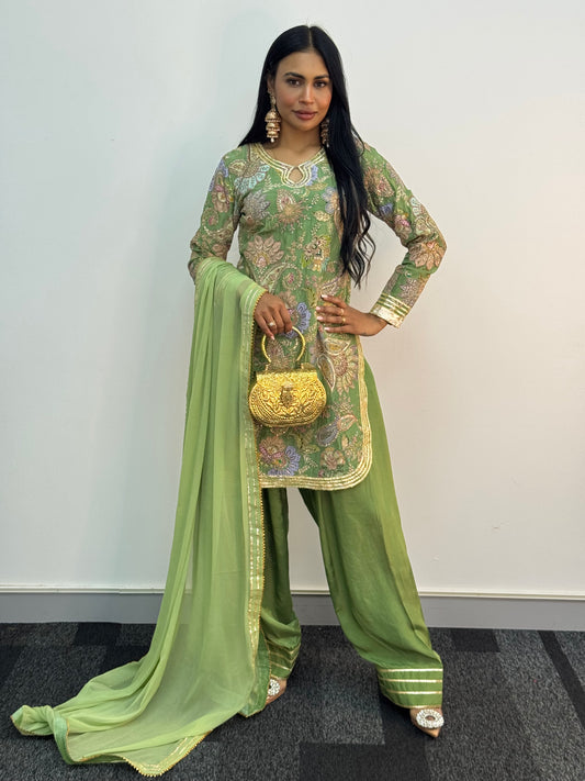 Armani Farshi - Green