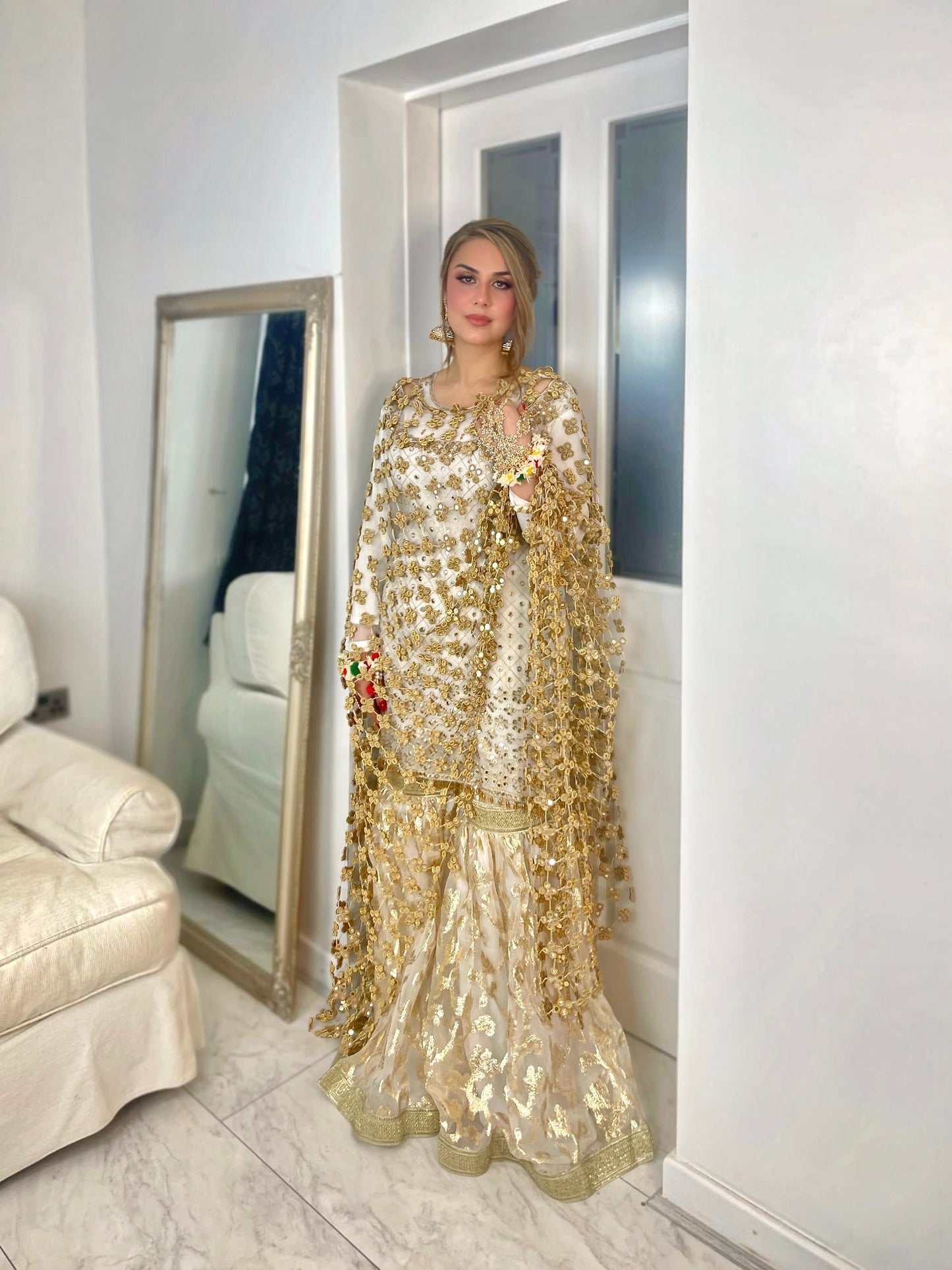 (Preorder 4 weeks) BRIDAL Posheeda Sheesh Dupatta Only - Poshida Sheesha - Mirror dupata