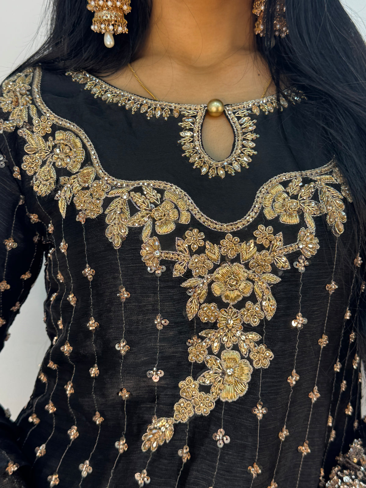 Parwana - Black