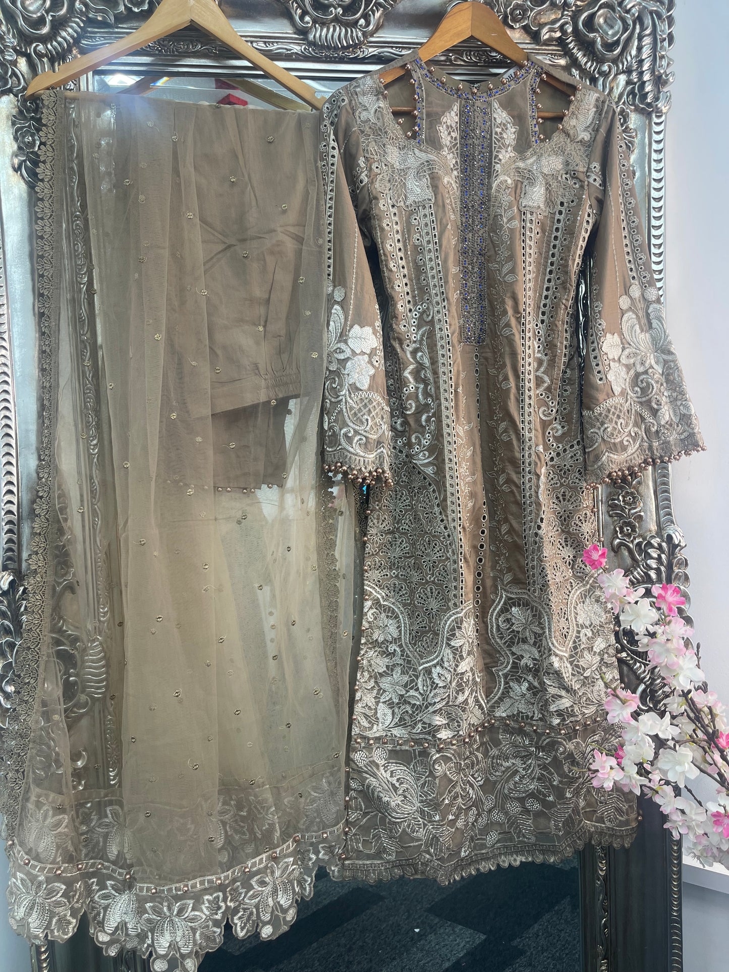 Maria B Inspired - Luxury Lawn 25 -