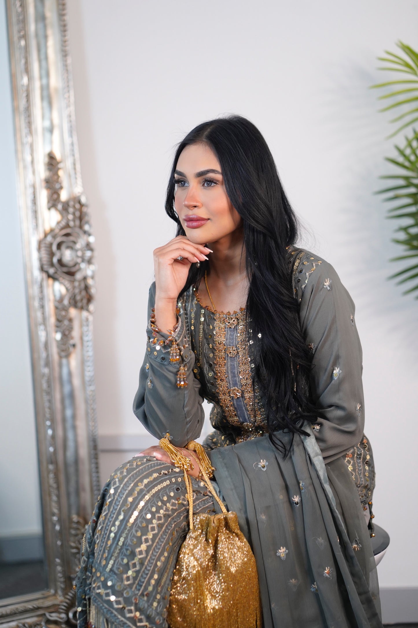 Noori - Cutdana - Gray