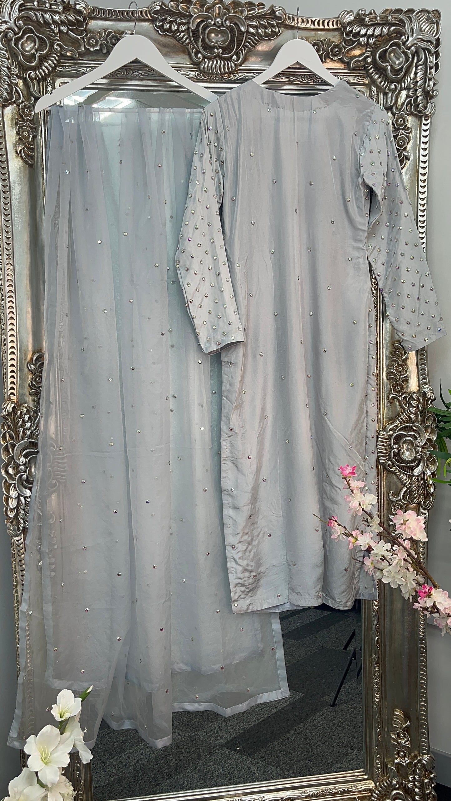 (Preorder 3 weeks) Chaandni Raatain