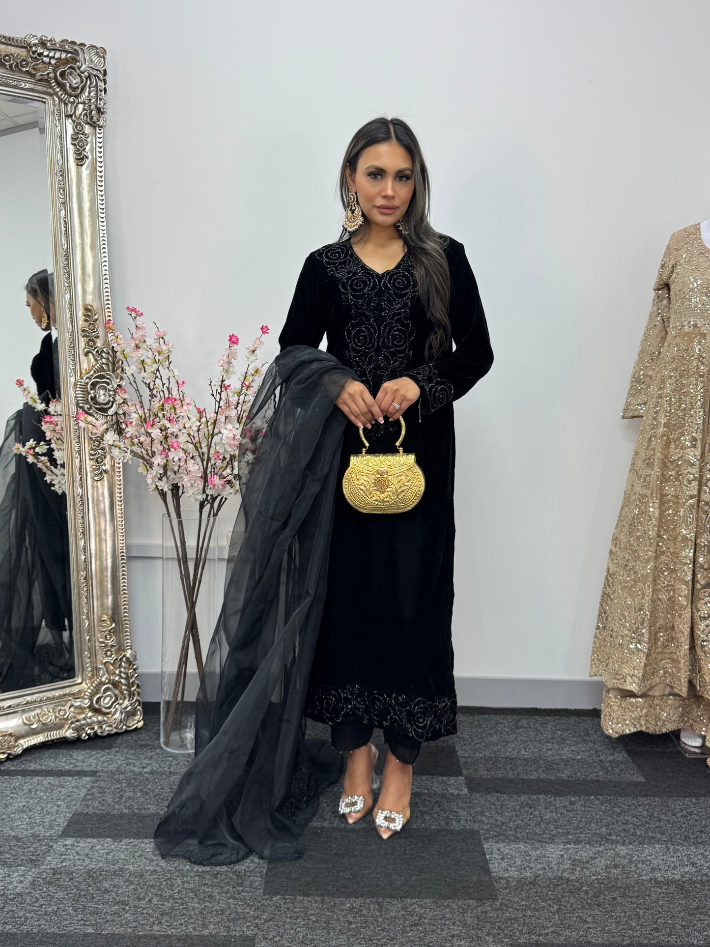 Moti Sitaray - Black Velvet Pret - Cutdana