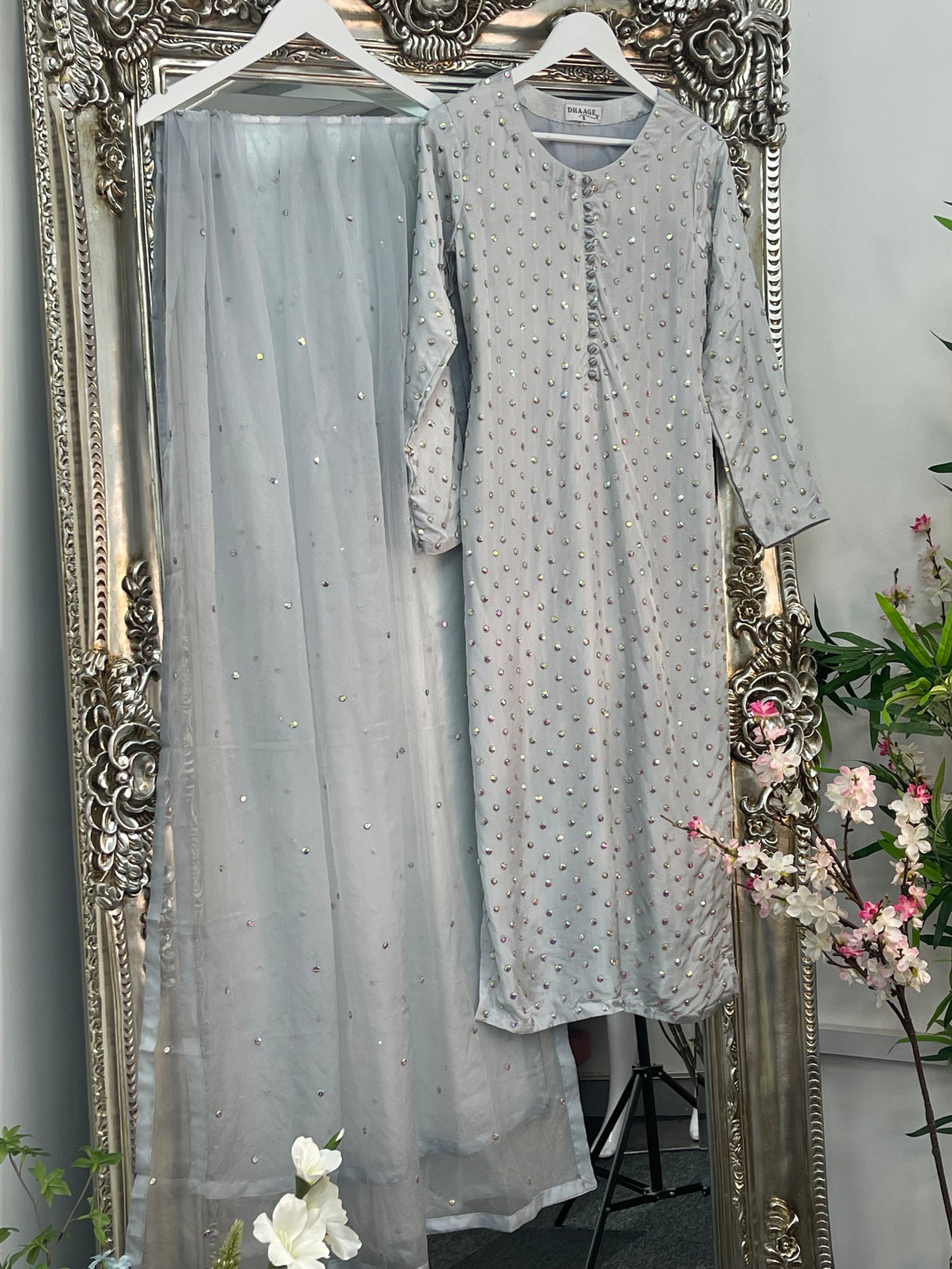 (Preorder 3 weeks) Chaandni Raatain