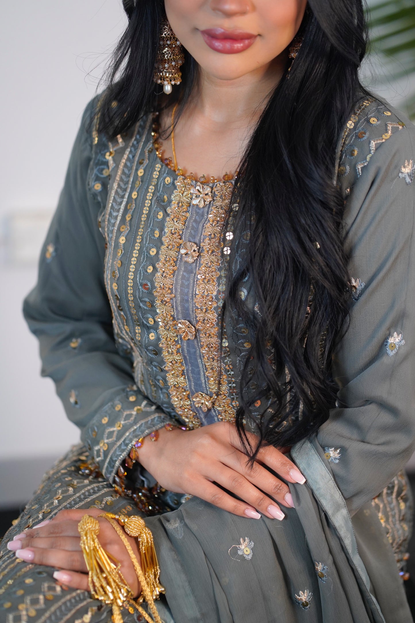 Noori - Cutdana - Gray