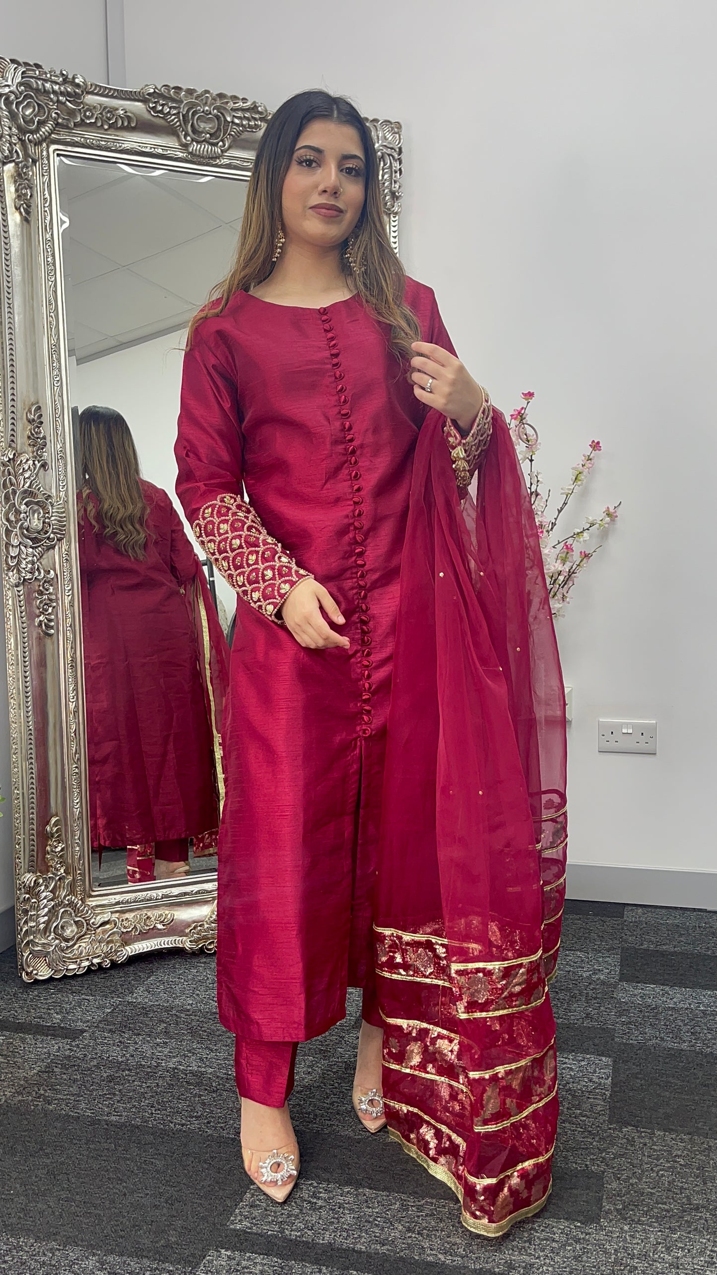 Haseen Laal Jora - Red Outfit - S