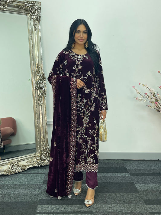 “Makhmal” Plum Velvet Cutdana - Party Wedding Outfit - AA