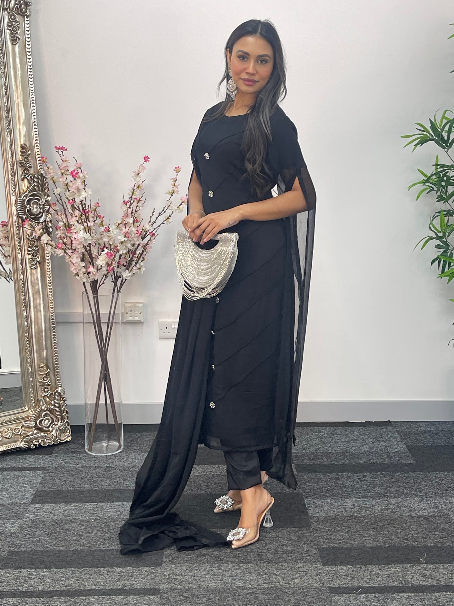 Black - Floor Length Sleeves - Chiffon Outfit - T