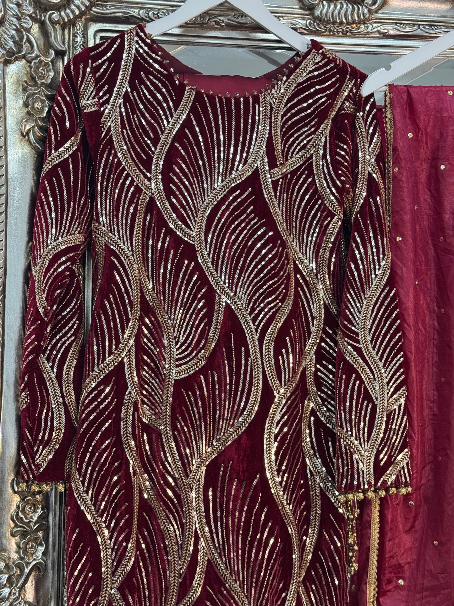 Pia - Cutdana Velvet - Maroon