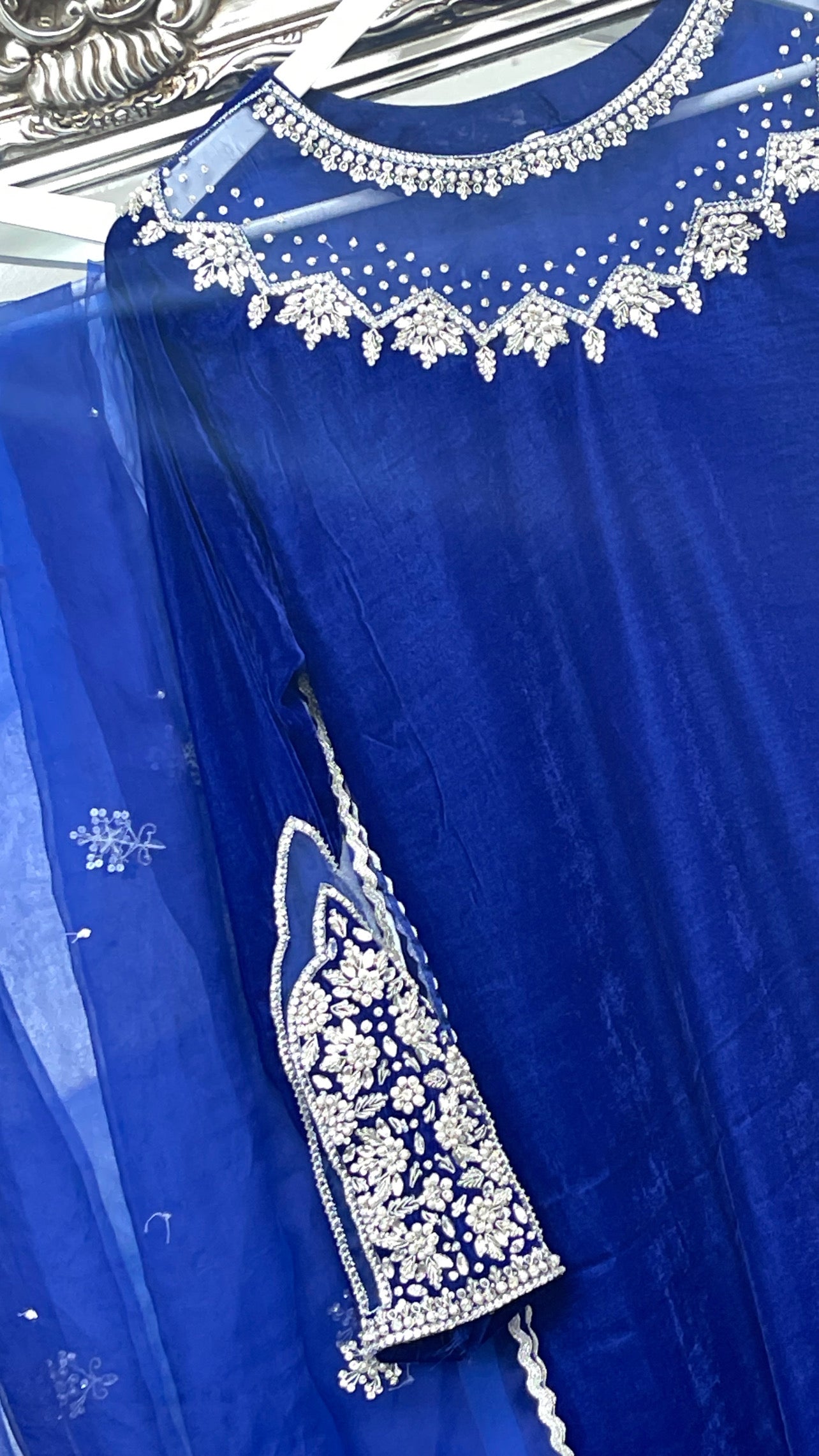 (Preorder 4 weeks) Deewani Blue - Velvet Pret -