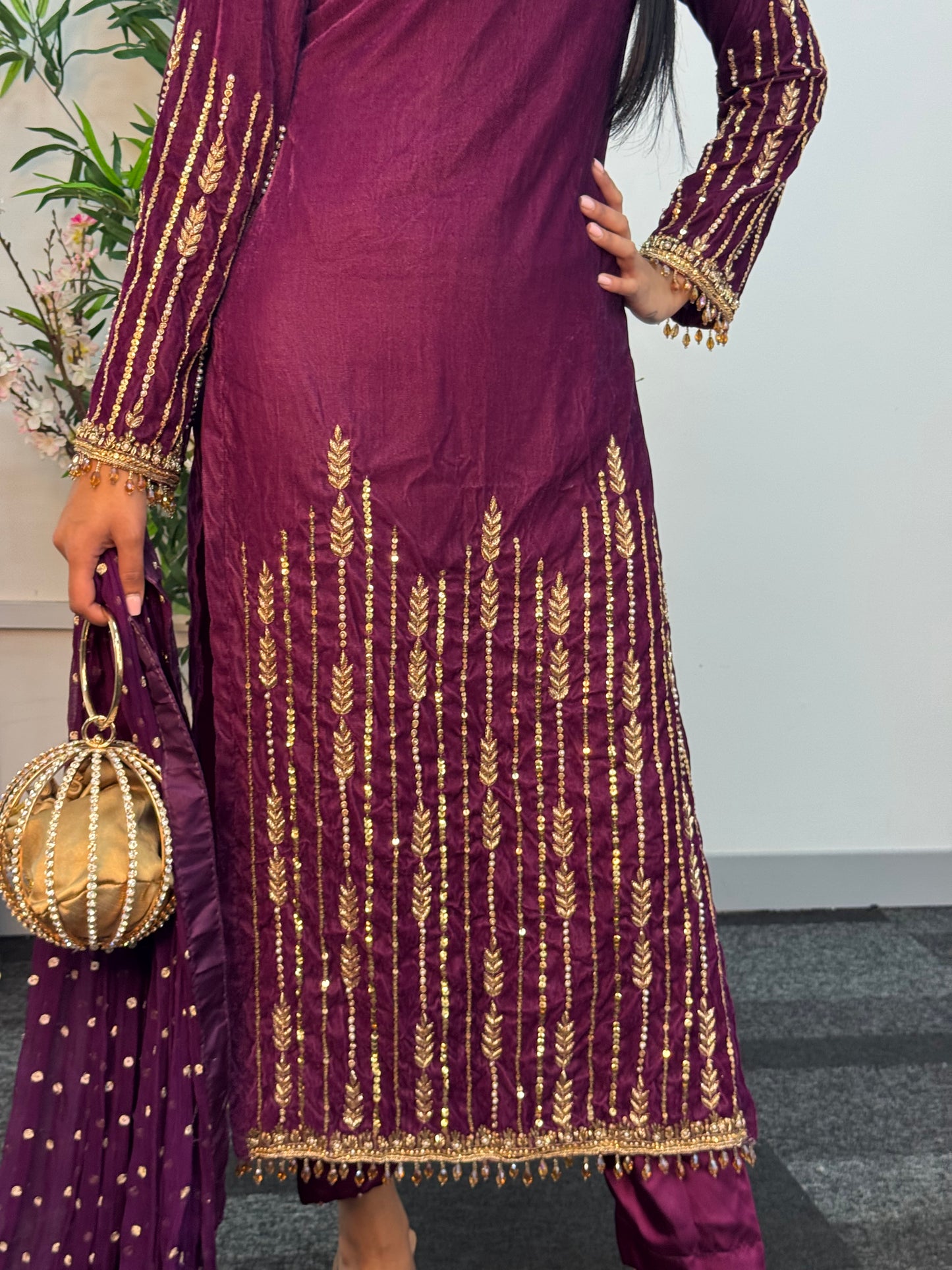 (Preorder 4 weeks) Khawab - Plum Velvet Pret -