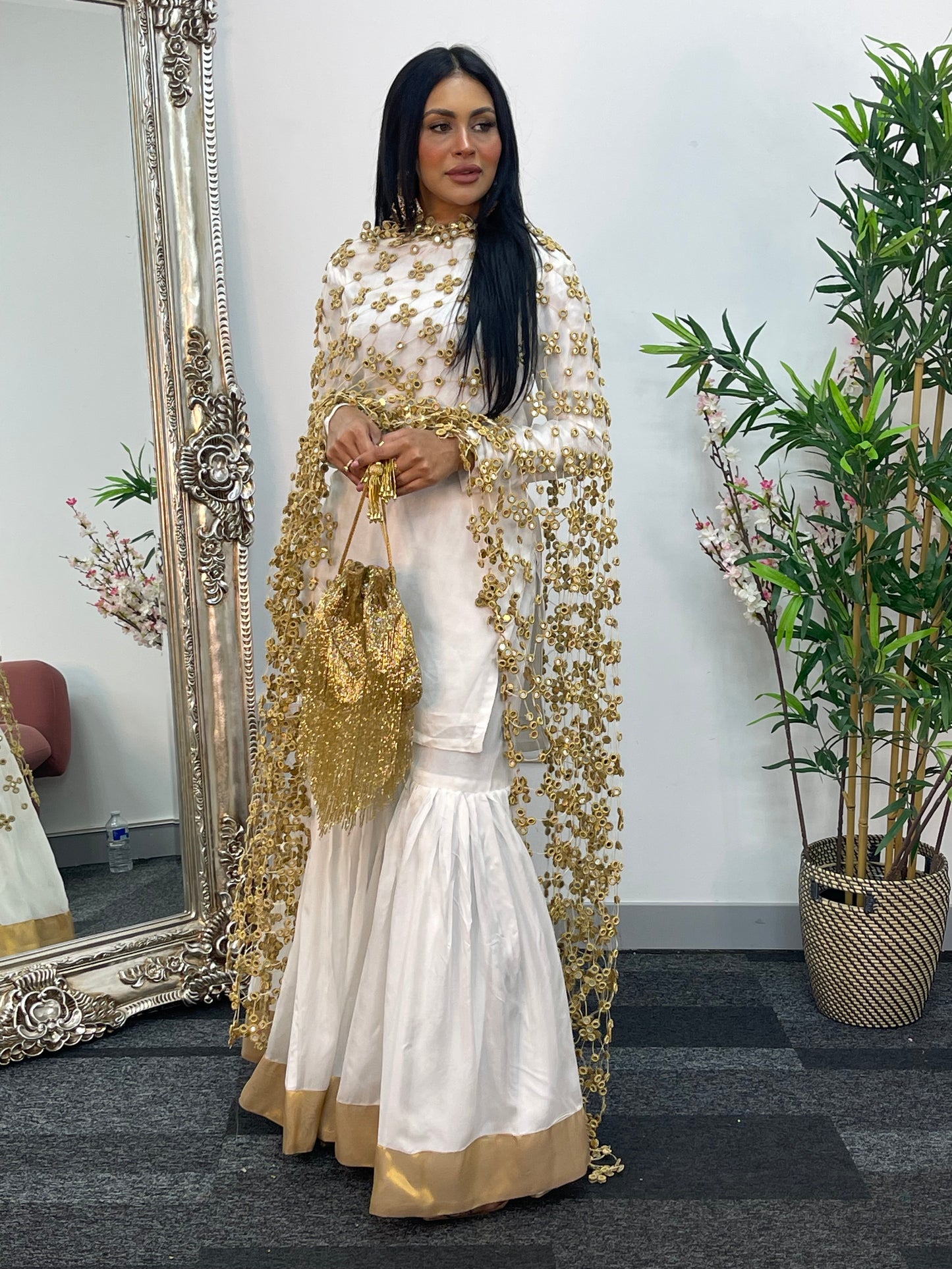 (Preorder 4-5 weeks) Posheeda Sheesh Dupatta with GARARA - Poshida Mirror Dupata -