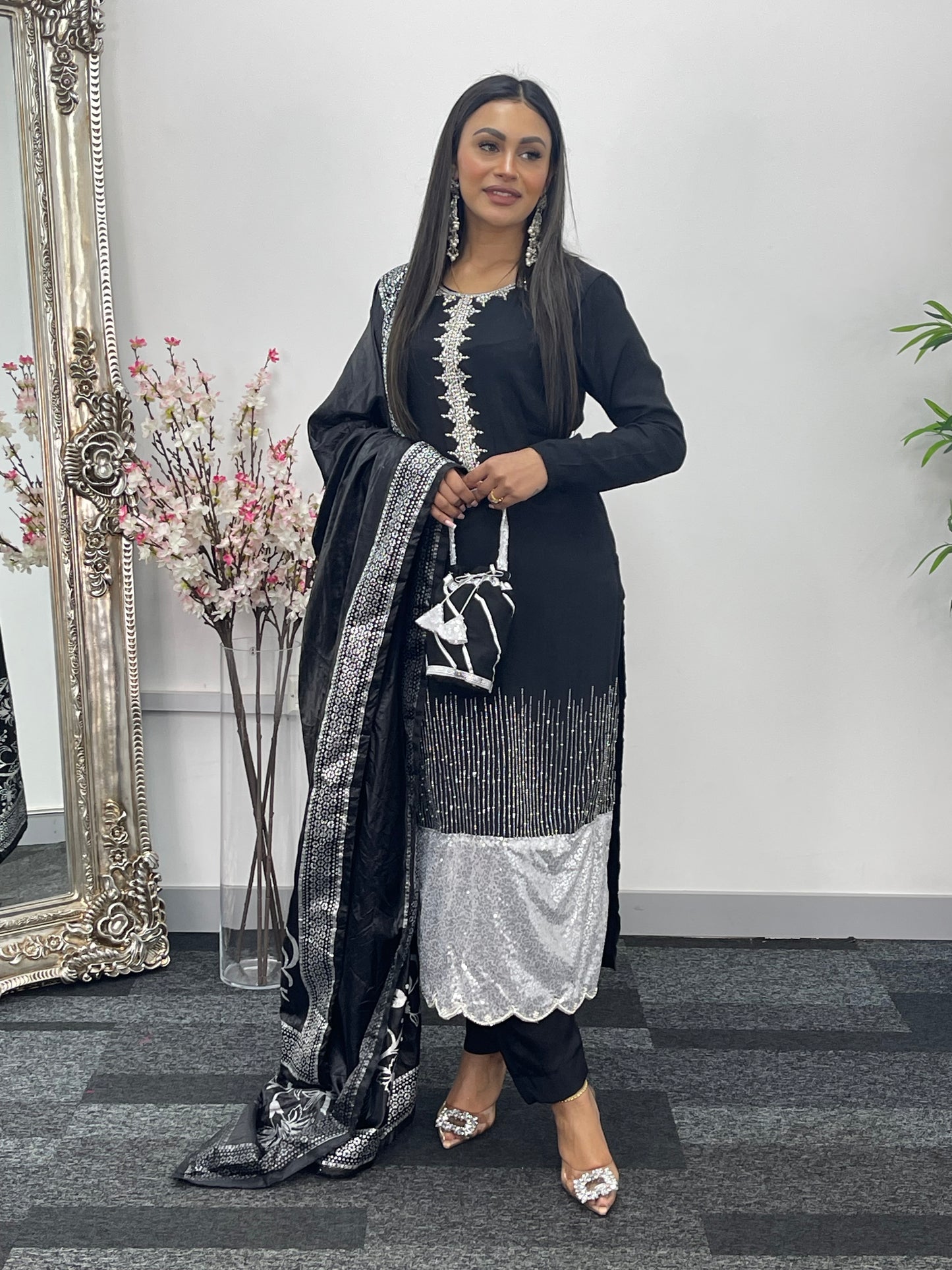 Chandi - Qwali Night - O