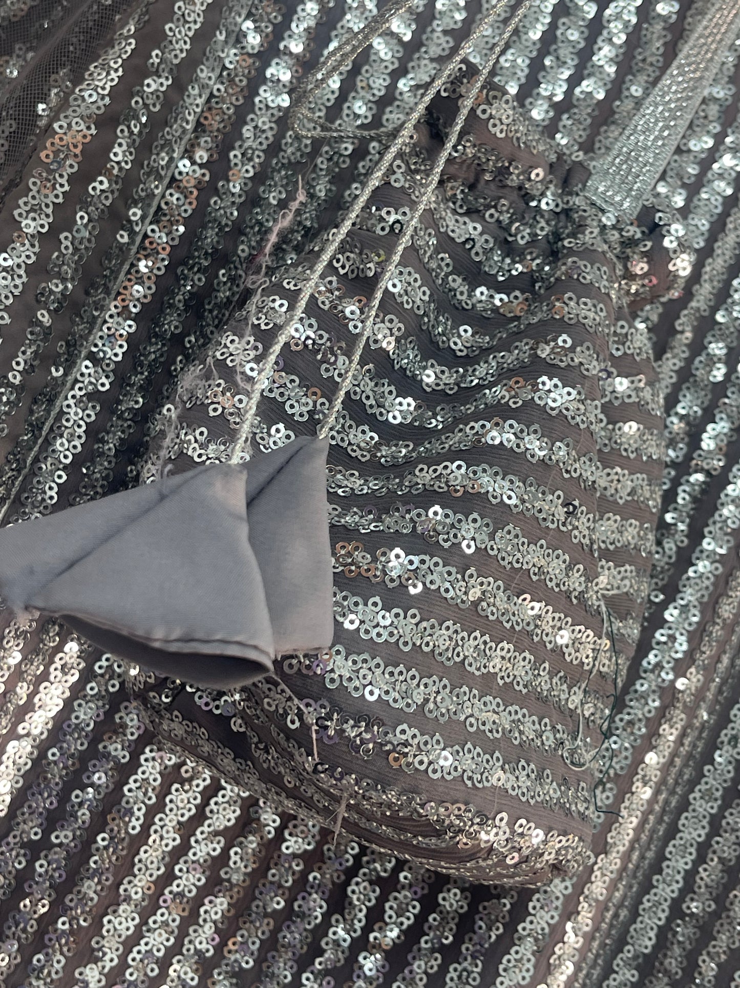 Ballay Ballay - Gray Sequin- Q