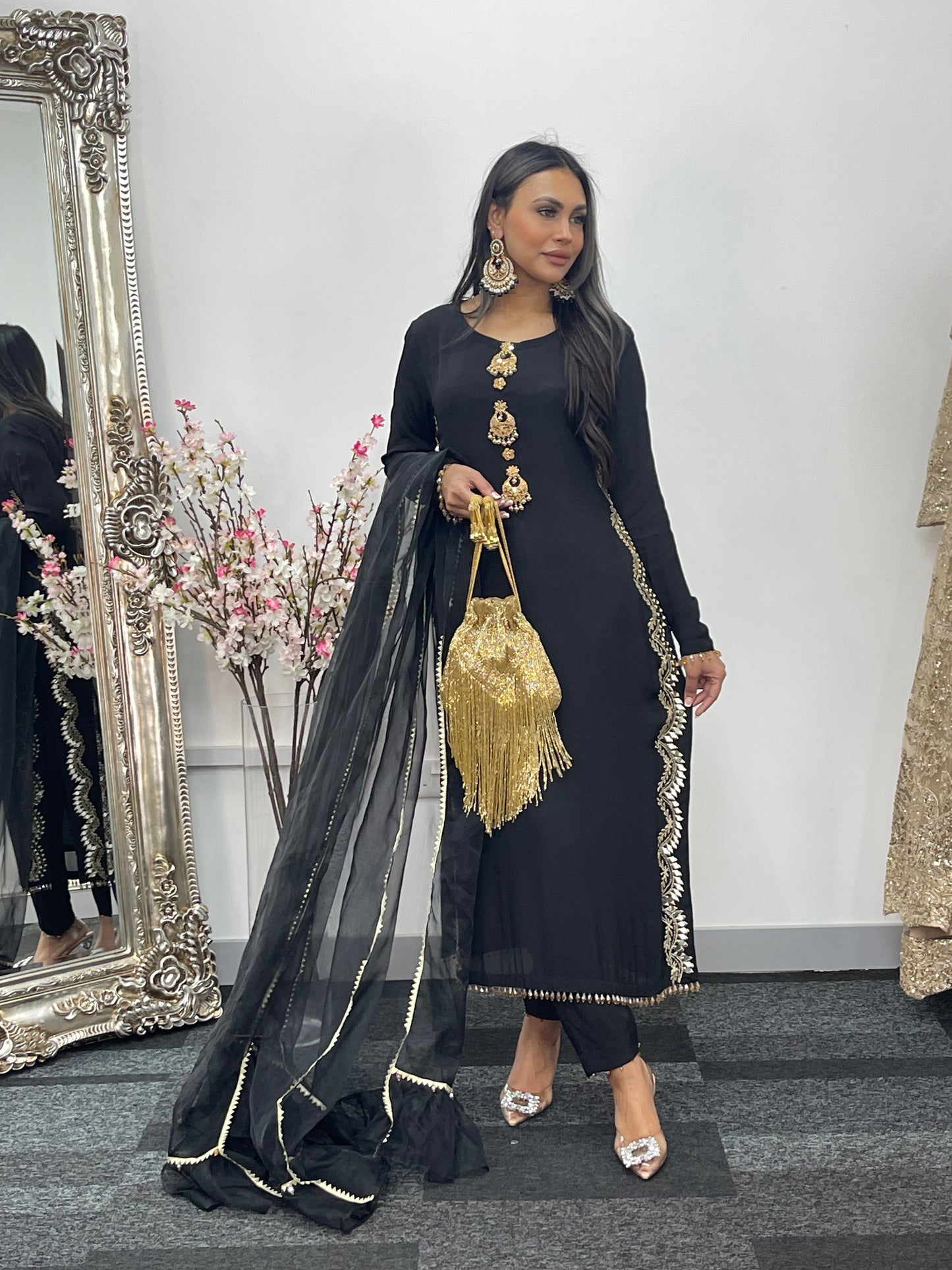 Sheesh Mahal - Black