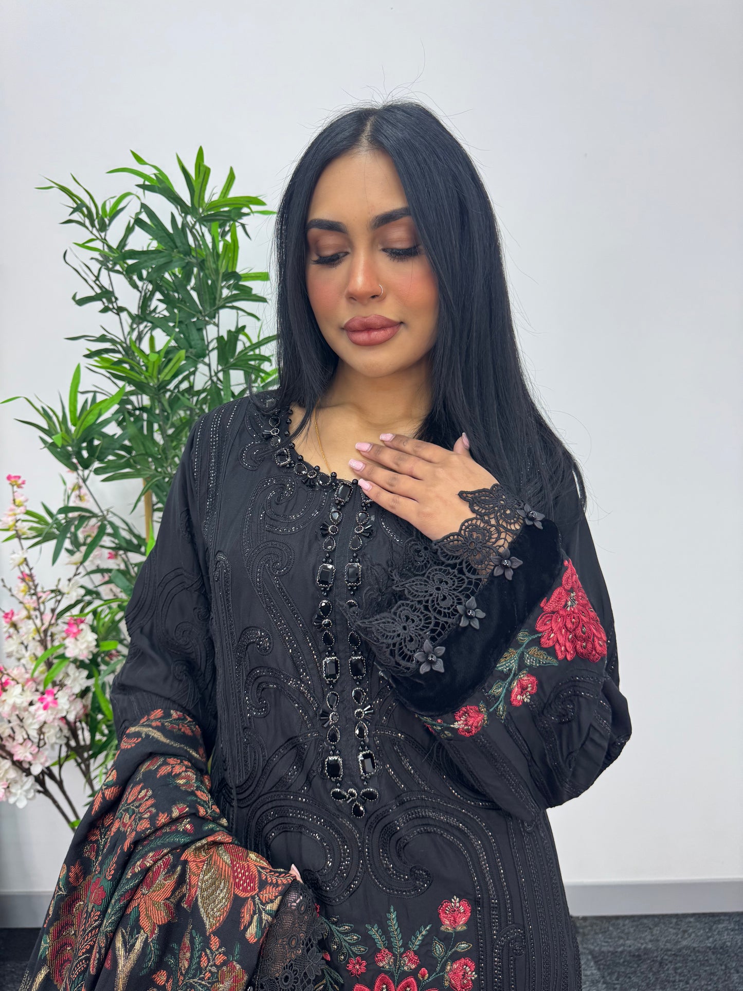 Maria B Luxury Velvet - Black Red