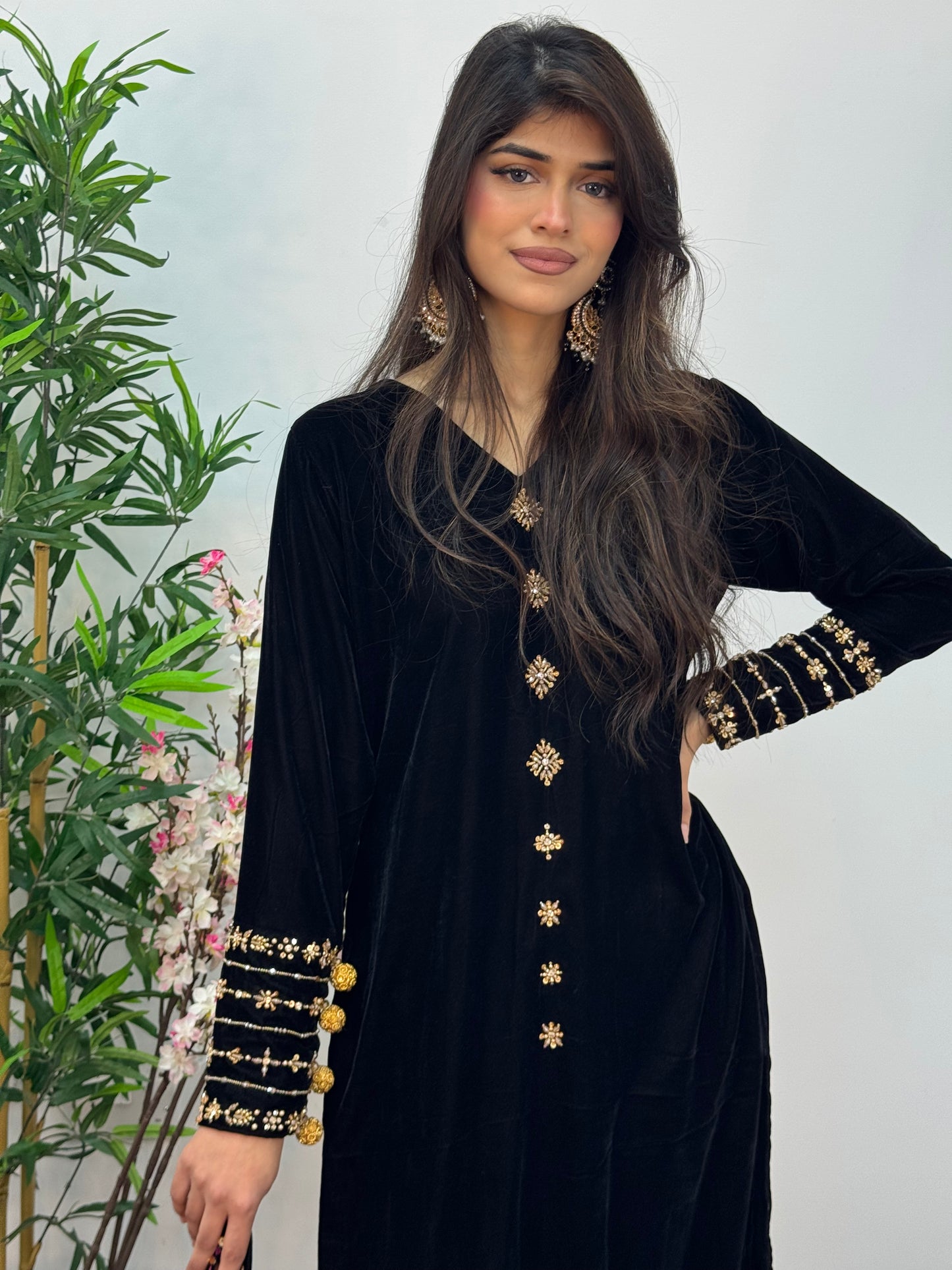 Komal - Black Velvet