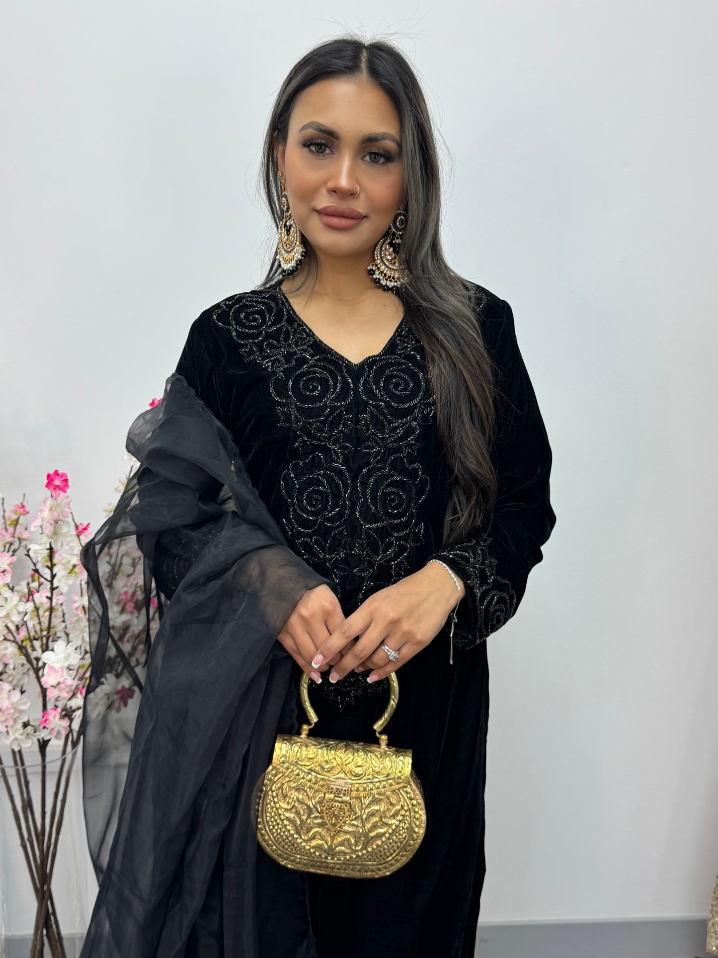 Moti Sitaray - Black Velvet Pret - Cutdana