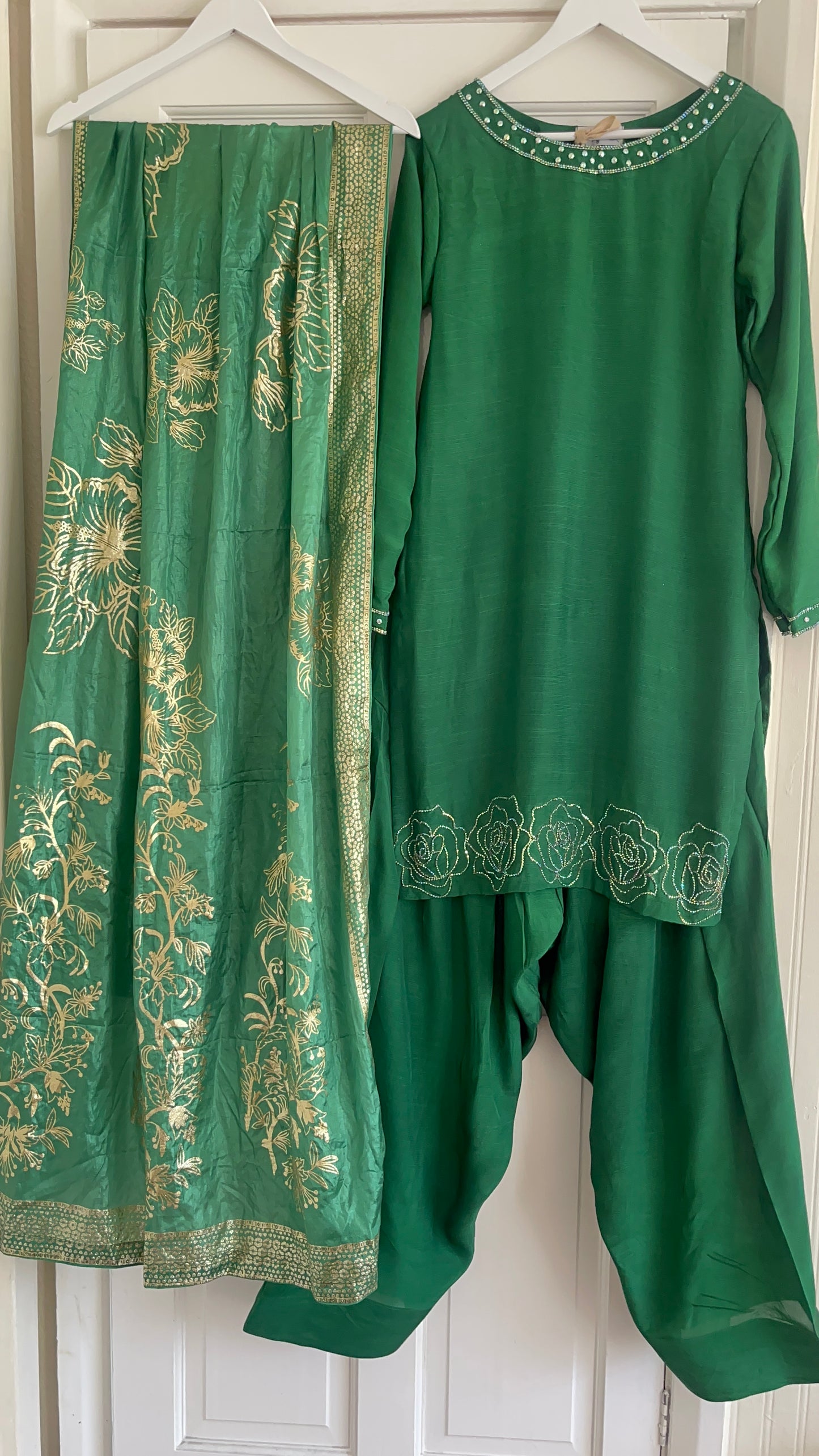 Mannat - Farshi Shalwar - Green - Hand painted Dupatta