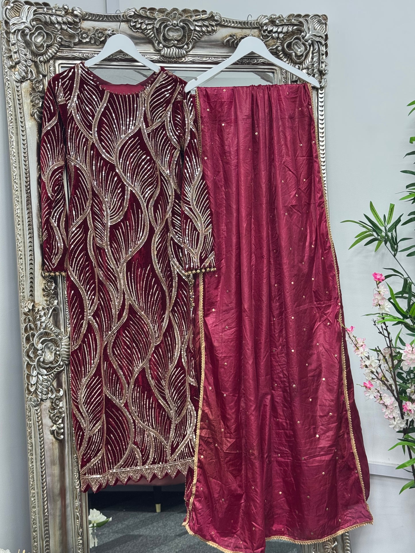 Pia - Cutdana Velvet - Maroon