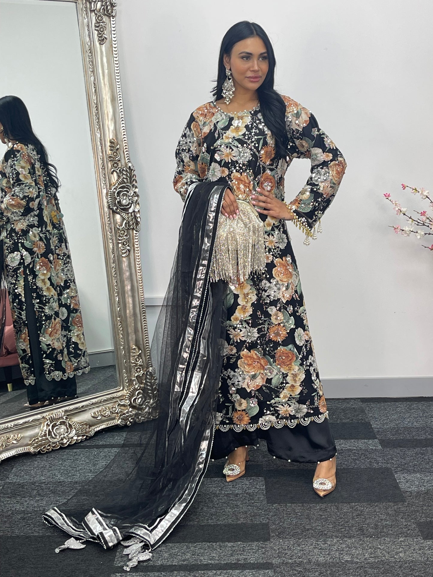 Kareena - Cut Dana Net- Orange- Karina