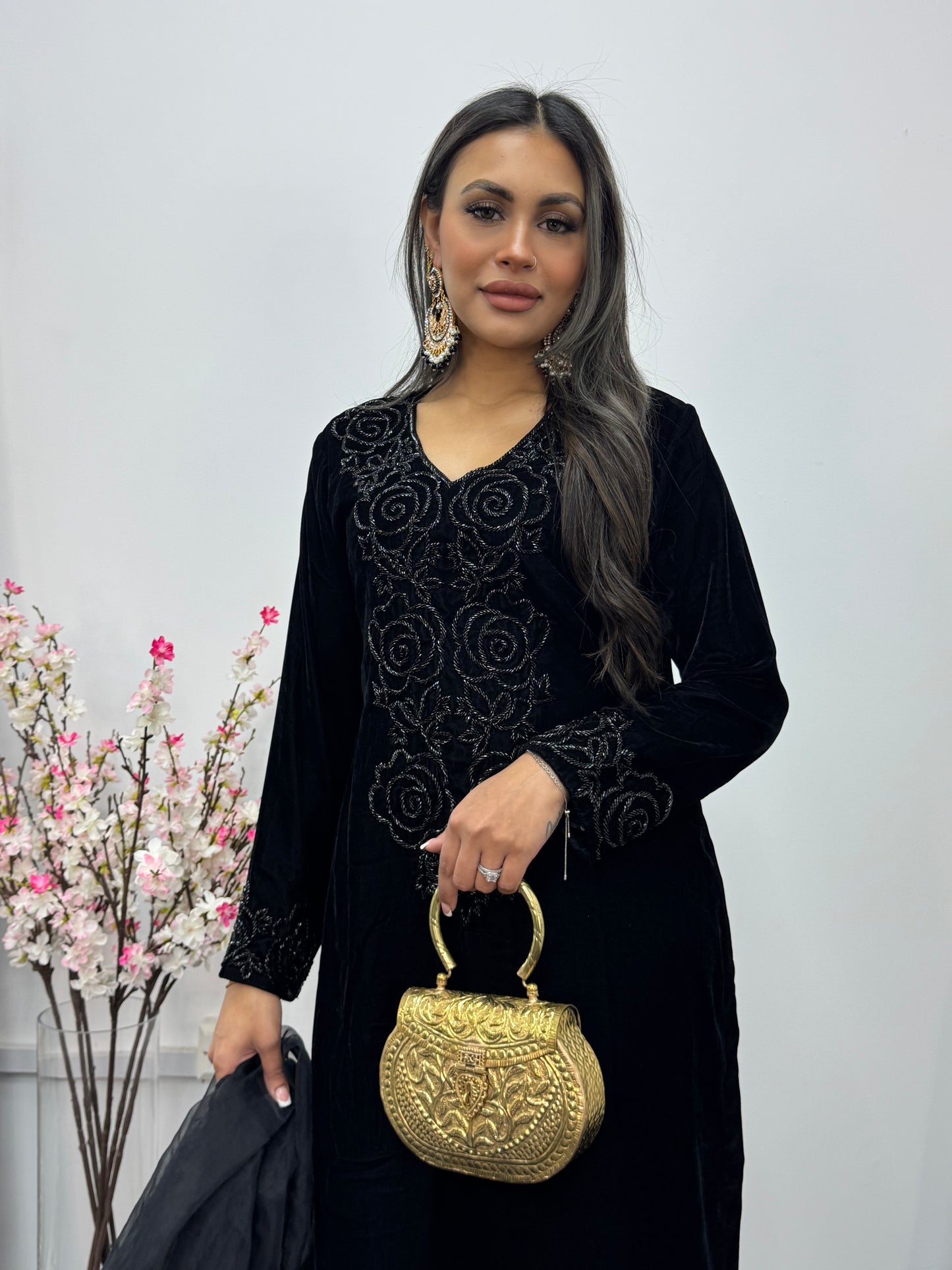 Moti Sitaray - Black Velvet Pret - Cutdana