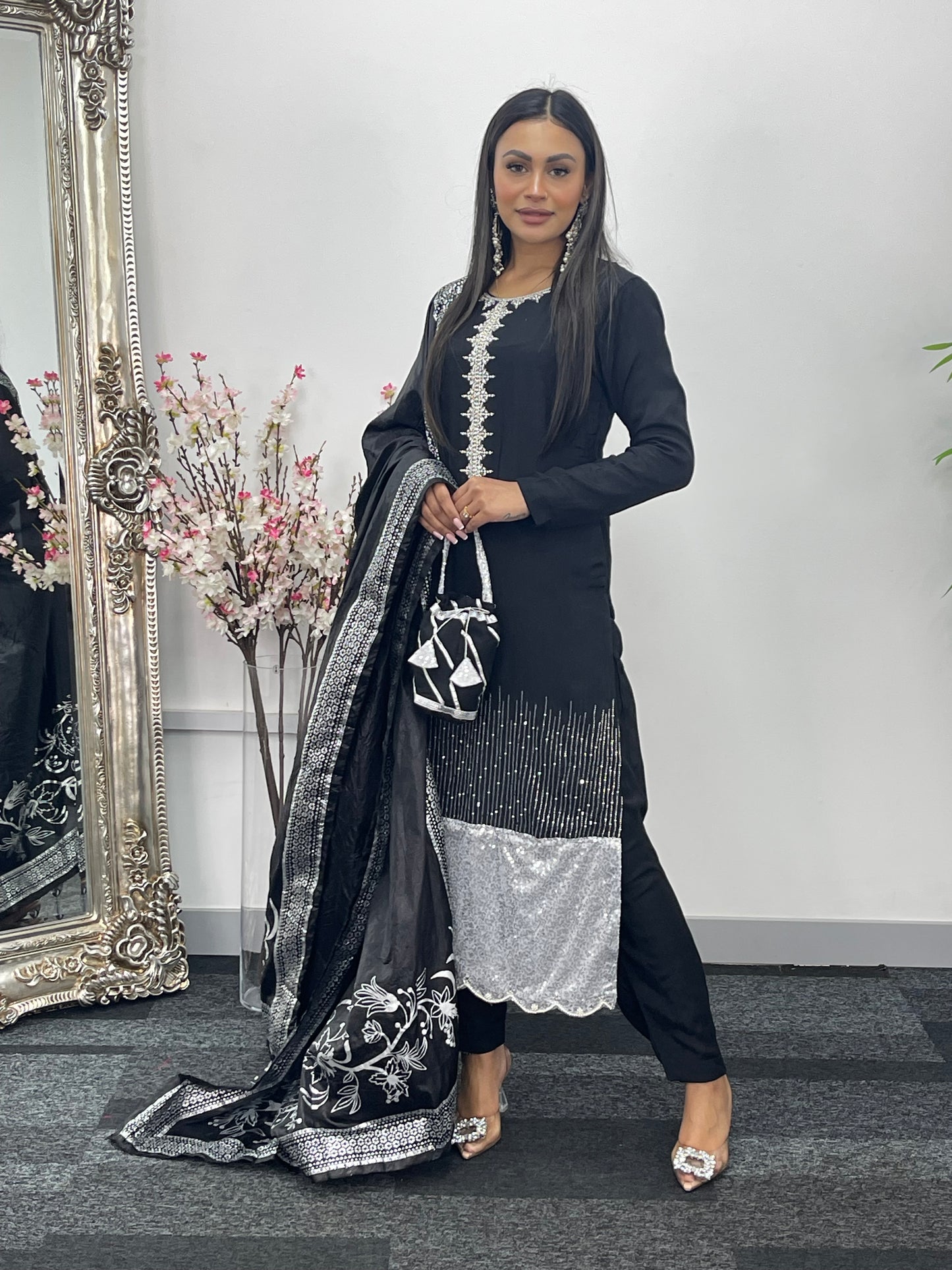 Chandi - Qwali Night - O