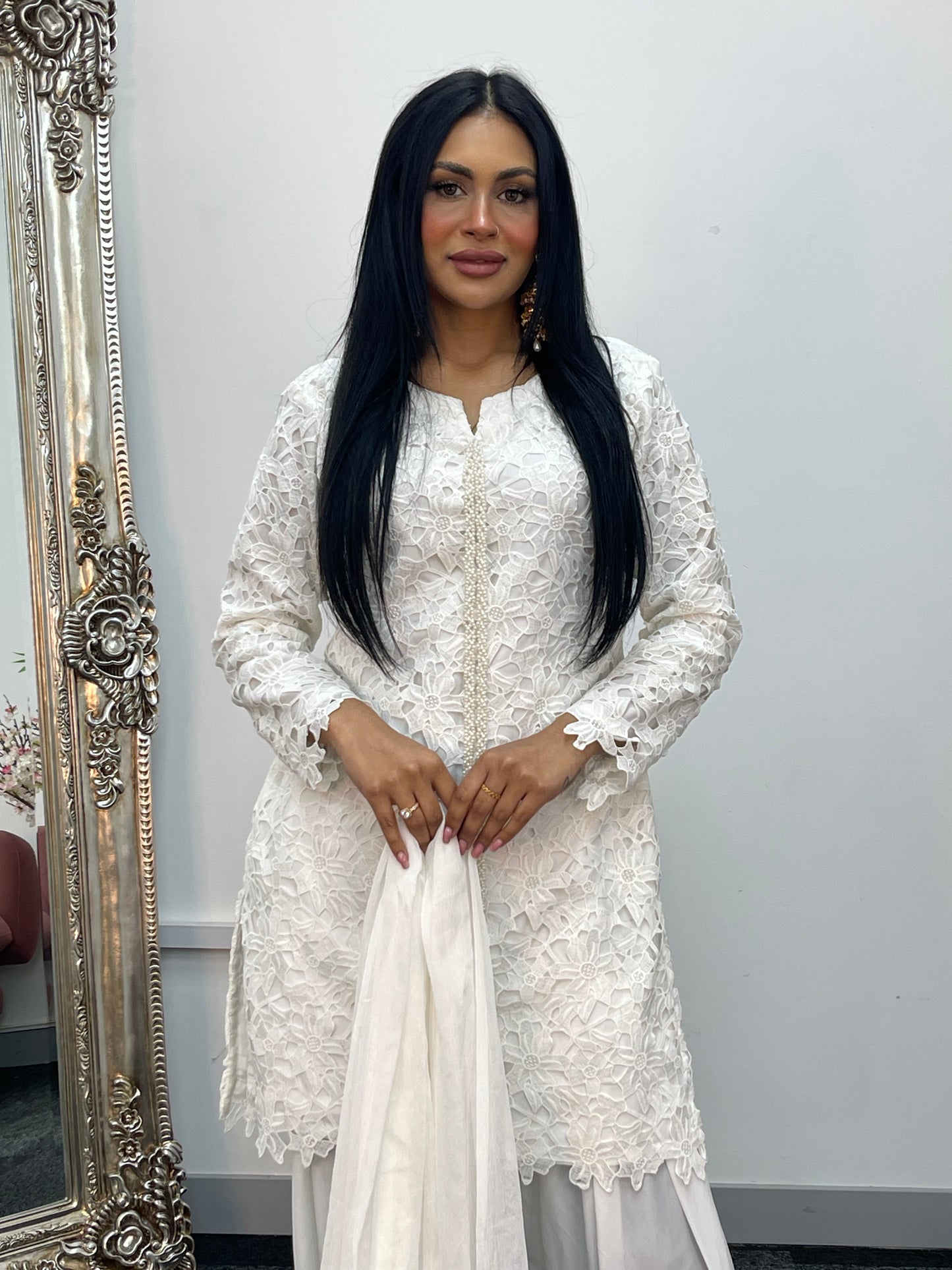 Naaz - Farshi - White - G