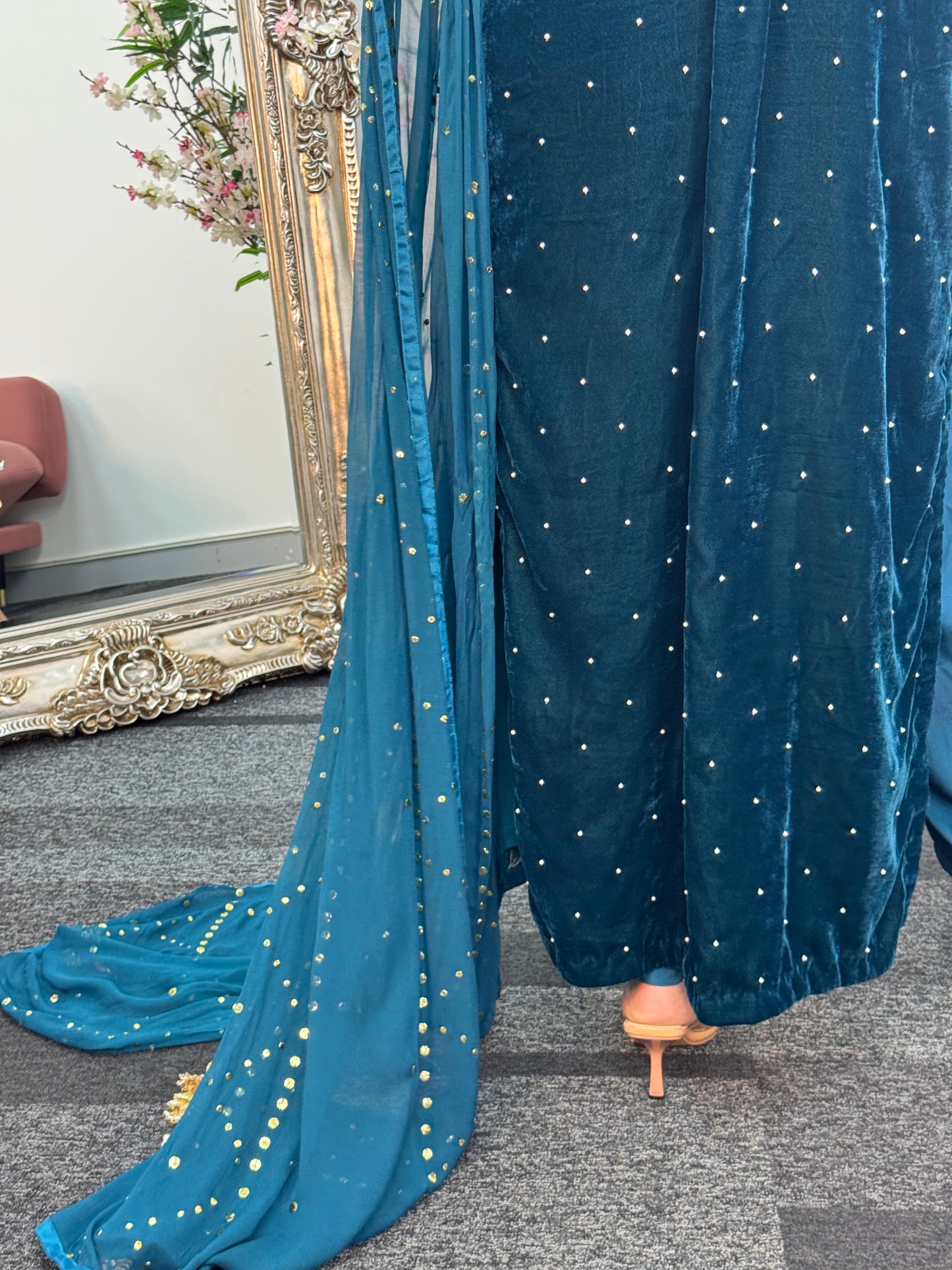 (Pre Order 3/4 Weeks) “Ayeza”Velvet - Teal