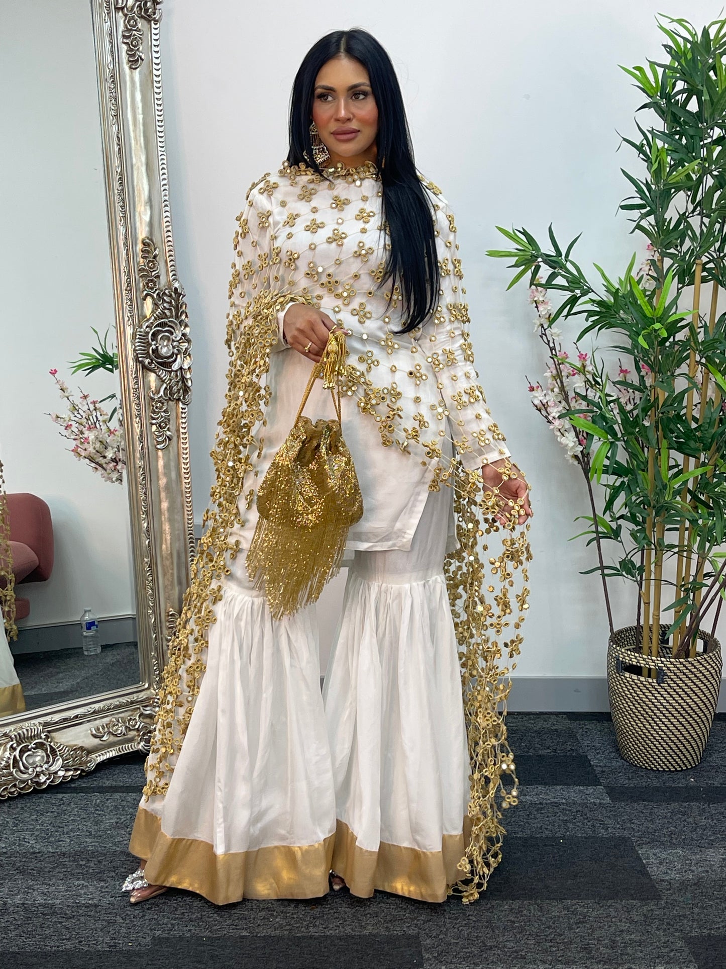 (Preorder 4-5 weeks) Posheeda Sheesh Dupatta with GARARA - Poshida Mirror Dupata -