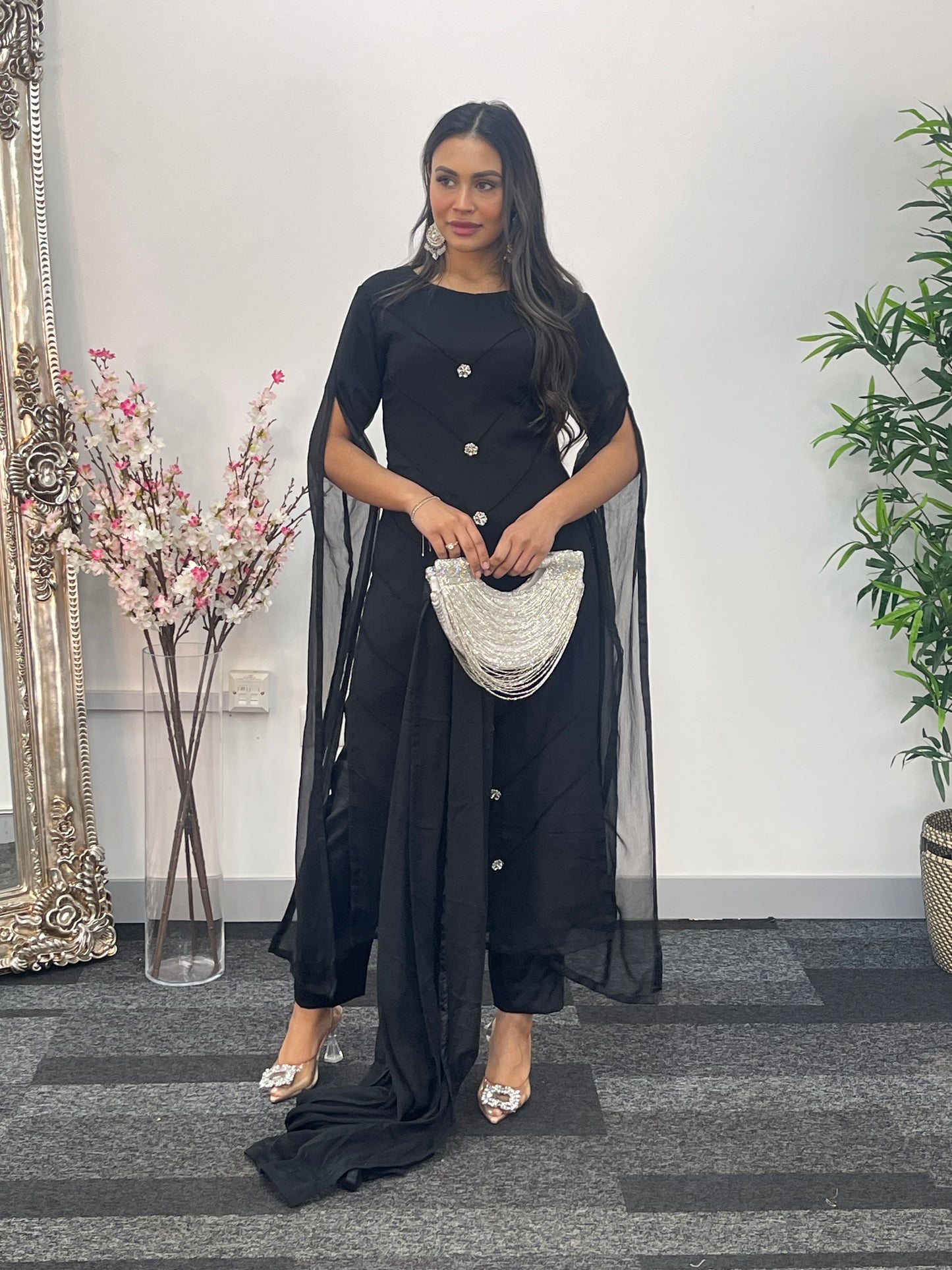 Black - Floor Length Sleeves - Chiffon Outfit - T