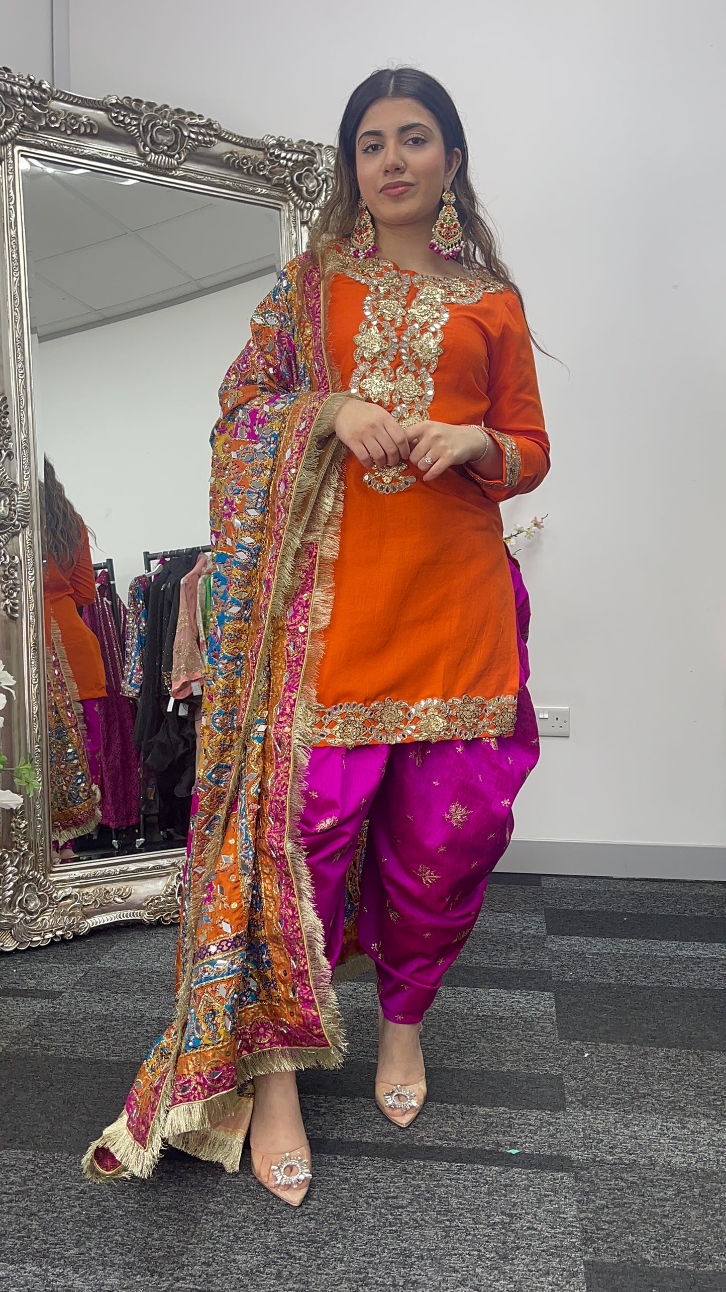 Dhoti Sheesha - Punjabi Shalwar Suit - S