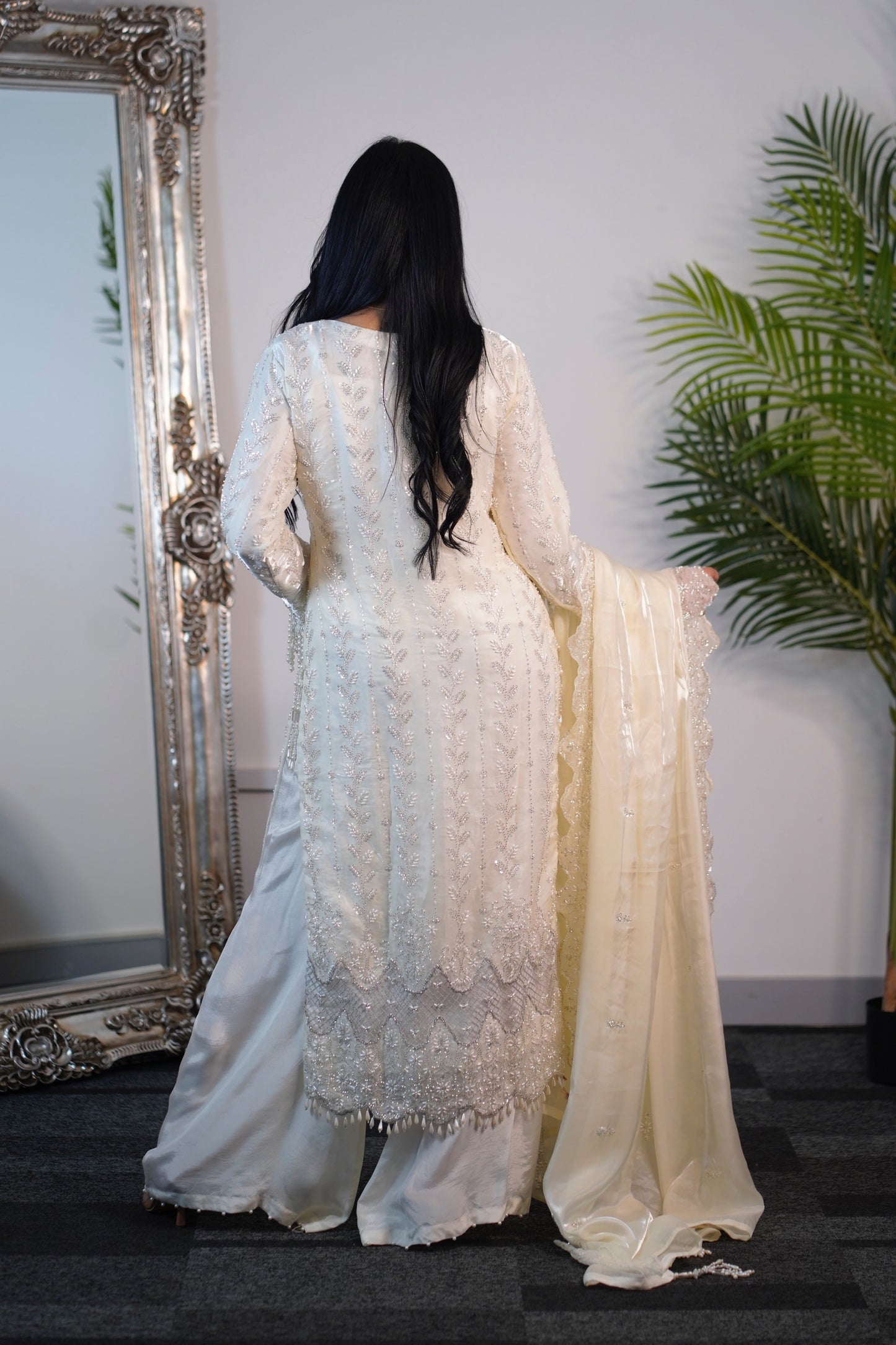 Choori - Cutdana - off white -