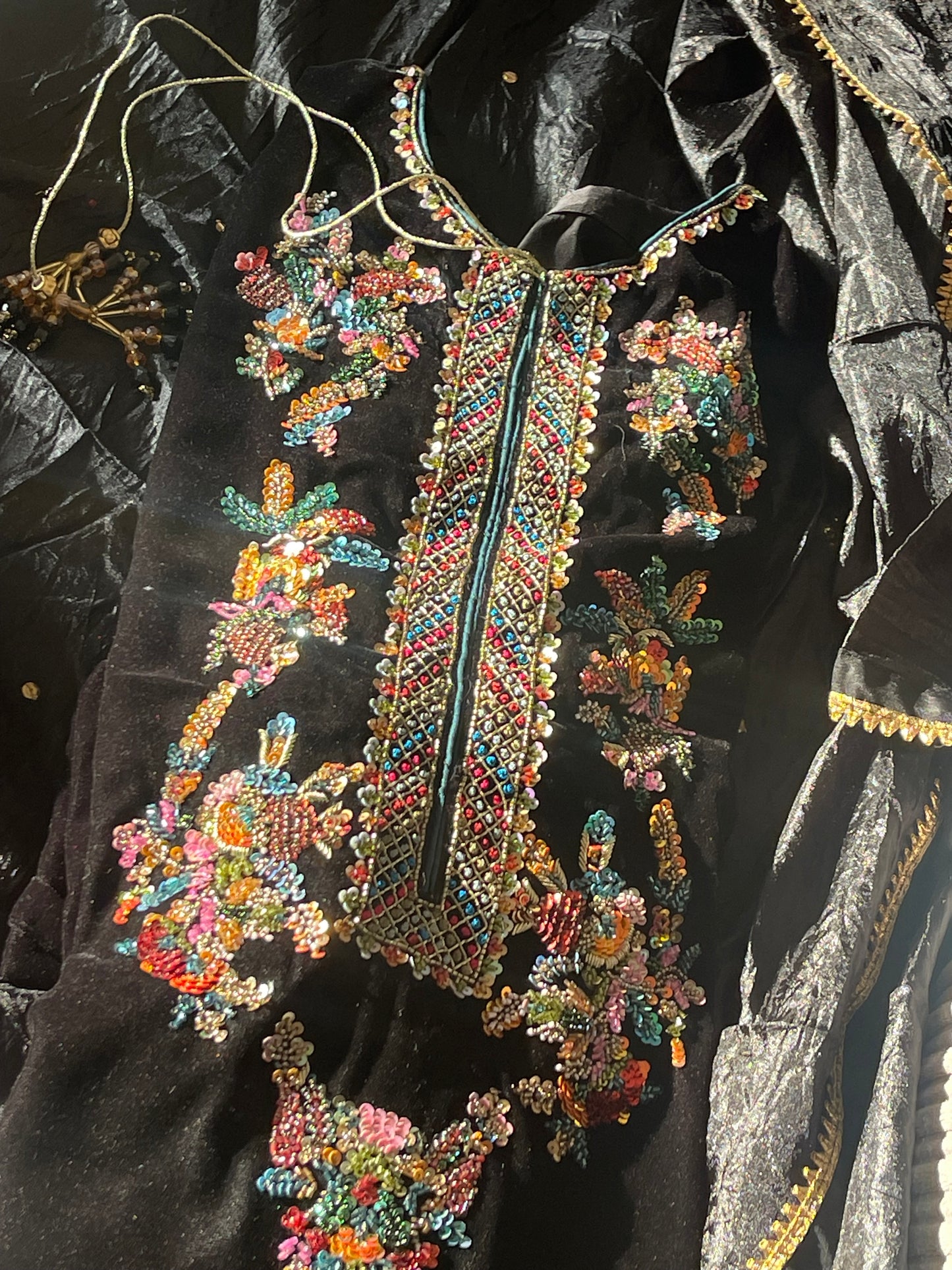 Shadmani - Black Velvet Pret -